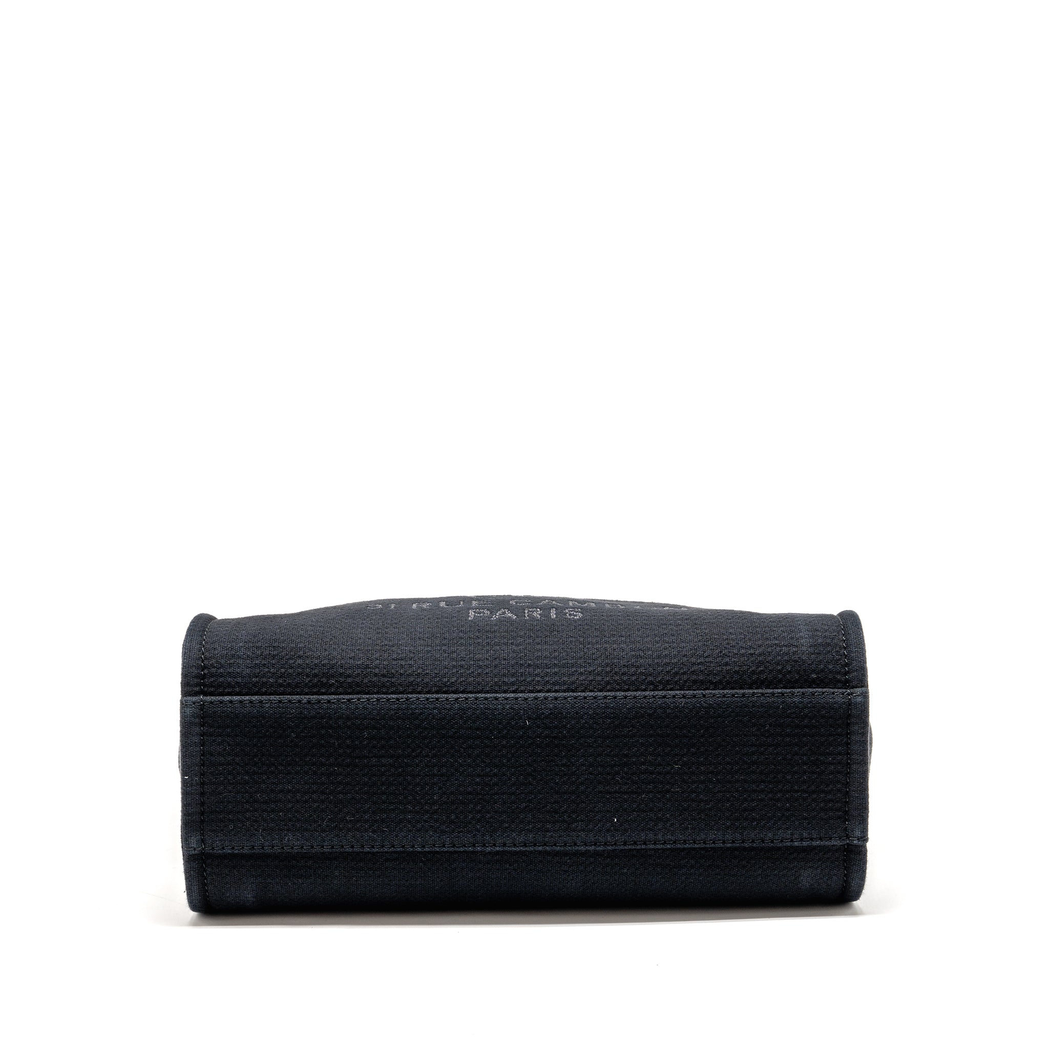 CHANEL DEAUVILLE TOTE BAG CANVAS/CALFSKIN BLACK LGHW (MICROCHIP) - Image 6