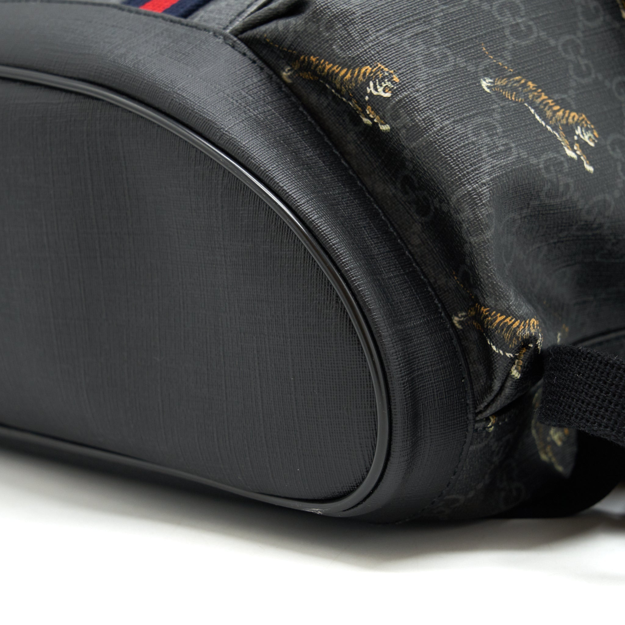GUCCI MEN BLACK BACKPACK - Image 6