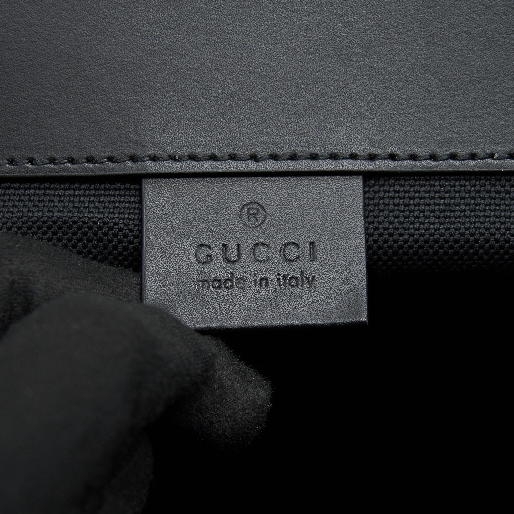 GUCCI MEN BLACK BACKPACK - Image 8