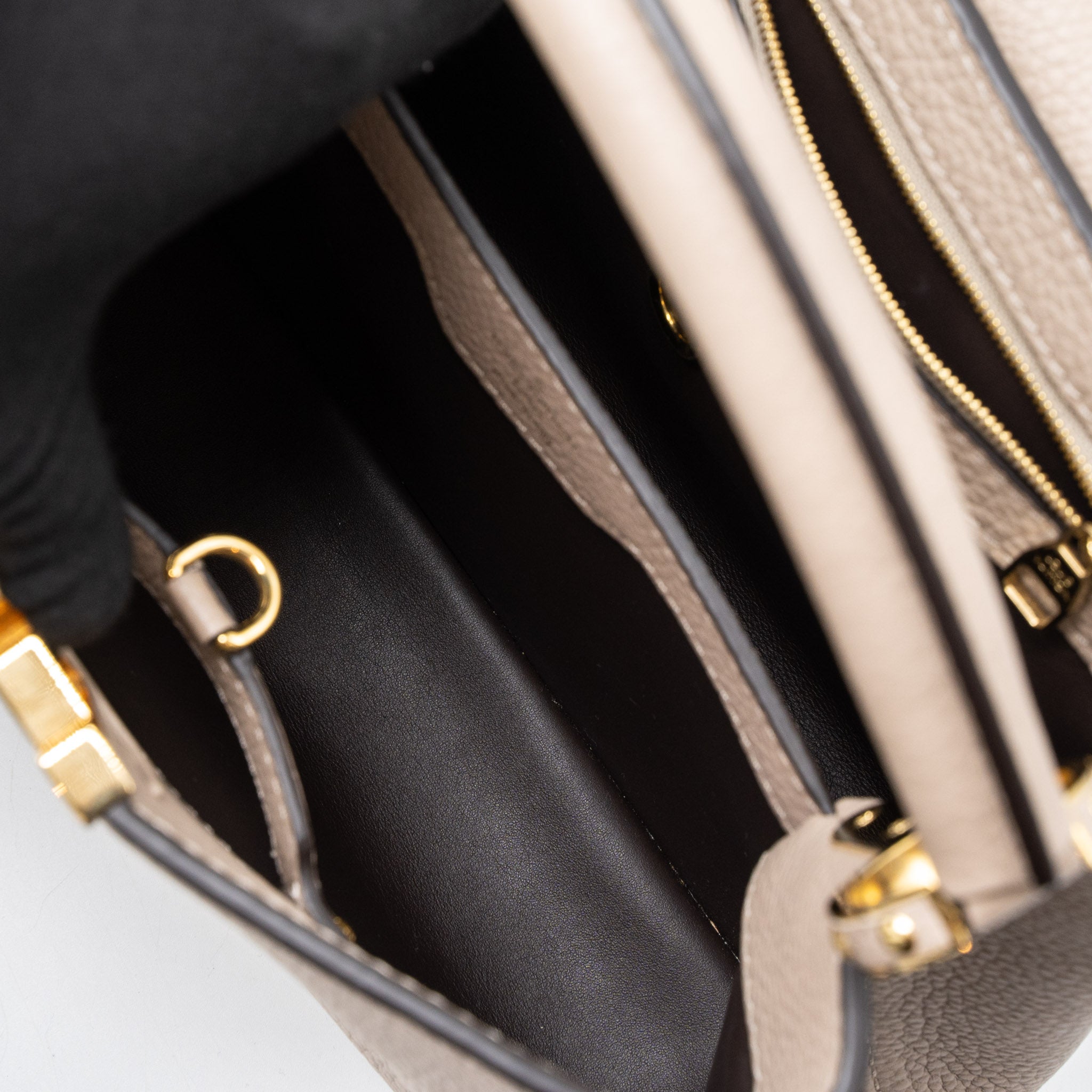 LOUIS VUITTON CAPUCINES BB TAURILLON GALET GHW - Image 6