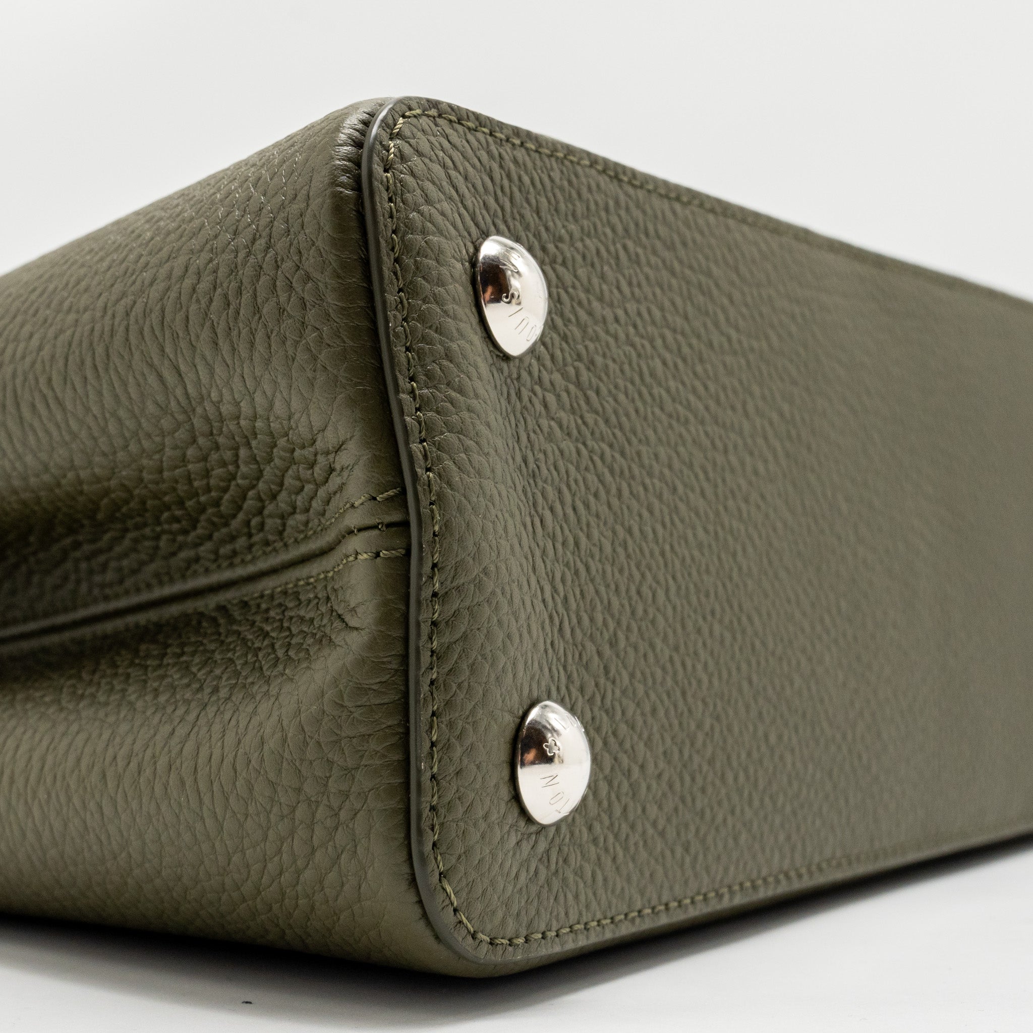 LOUIS VUITTON CAPUCINES MM CALFSKIN / PYTHON HANDLE MULTICOLOR OLIVE GREEEN / NATURAL SHW - Image 6