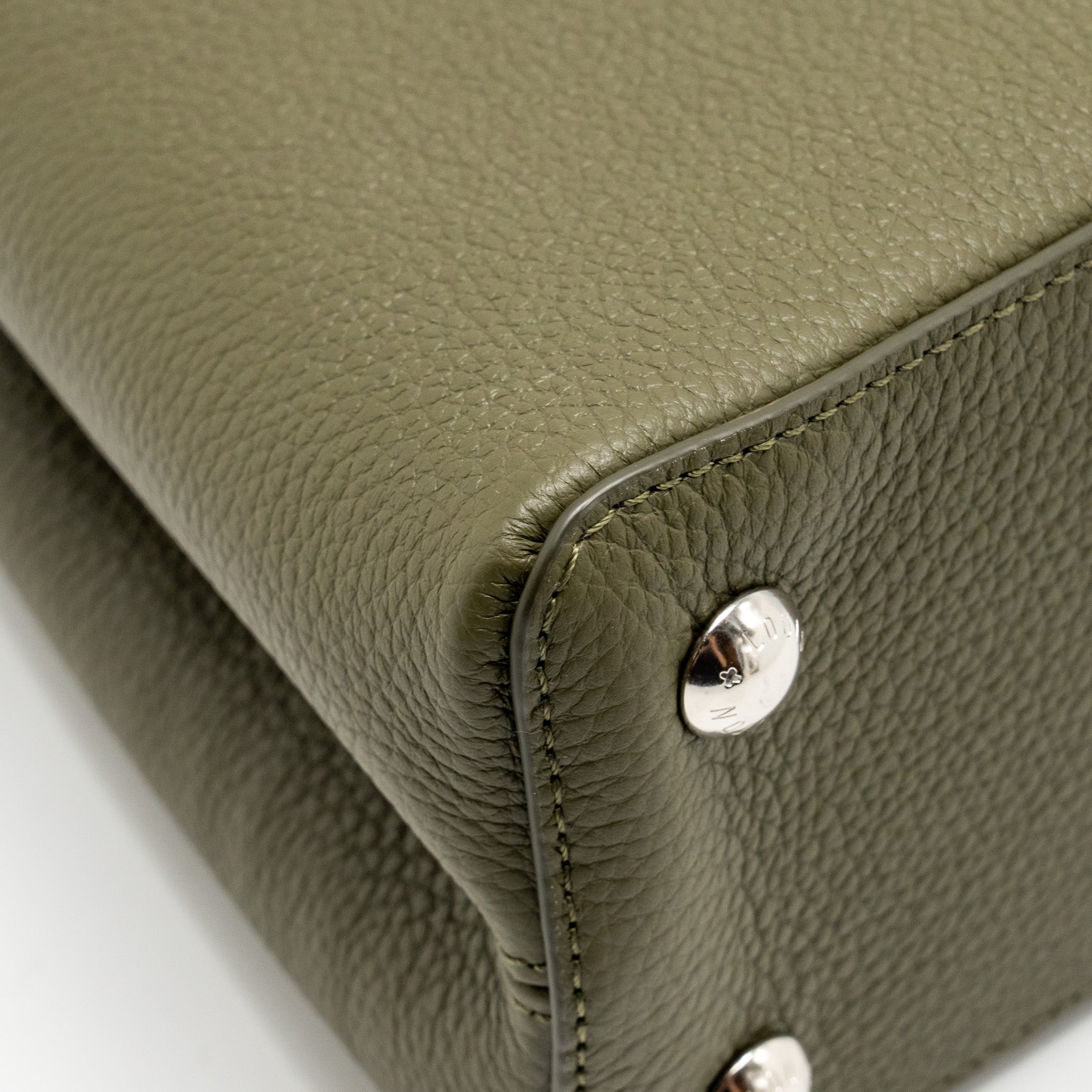LOUIS VUITTON CAPUCINES MM CALFSKIN / PYTHON HANDLE MULTICOLOR OLIVE GREEEN / NATURAL SHW - Image 10