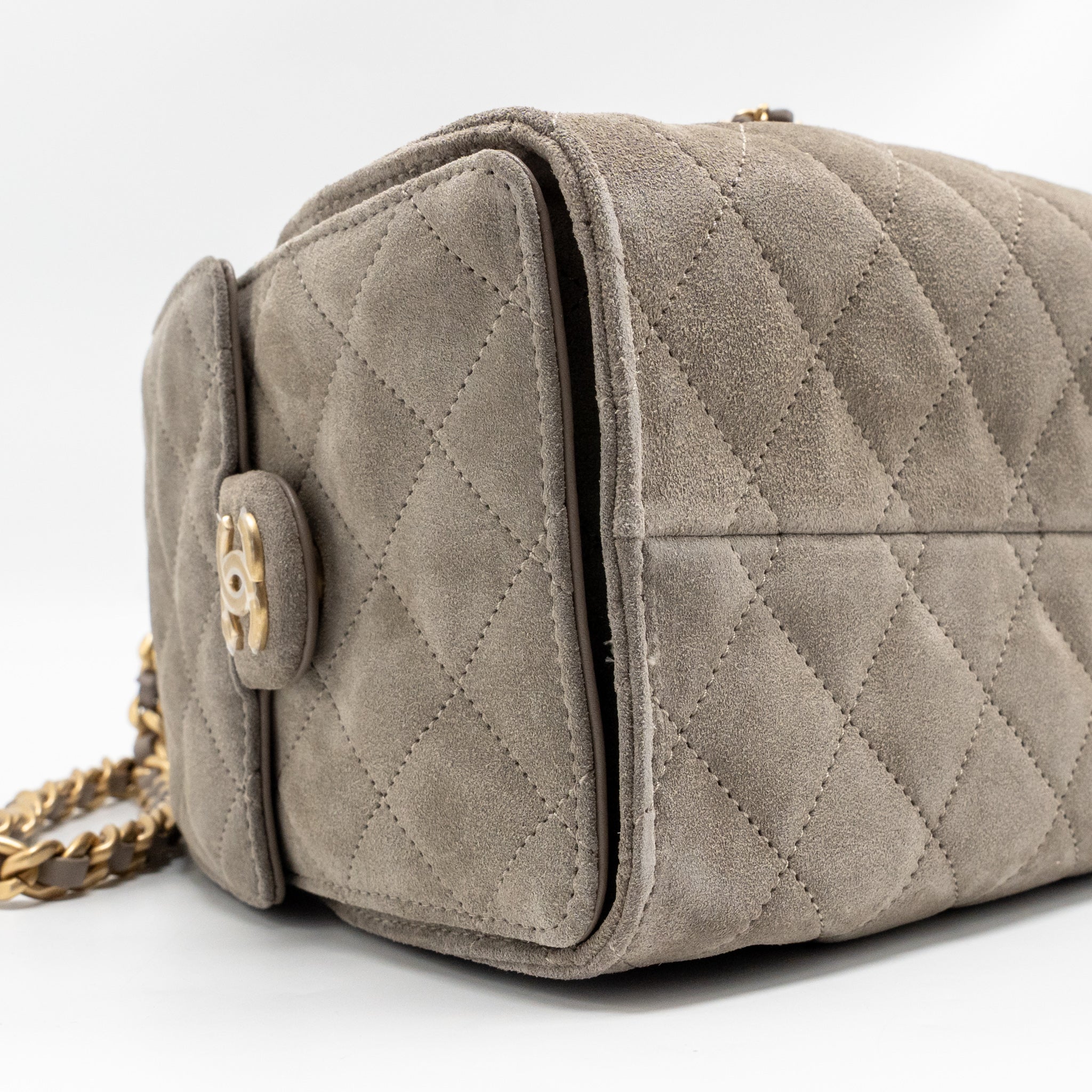 CHANEL SMALL 25 BAG SUEDE GREY GHW (MICROCHIP) - Image 6