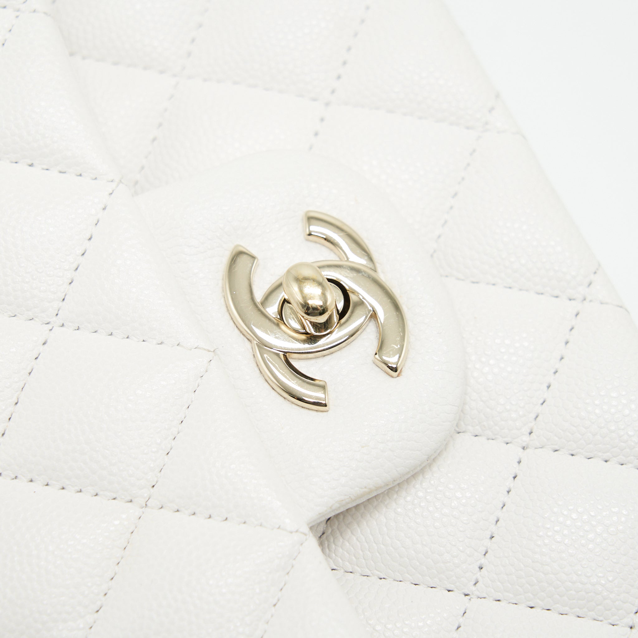 CHANEL MEDIUM CLASSIC DOUBLE FLAP BAG CAVIAR WHITE WITH LGHW - Image 11