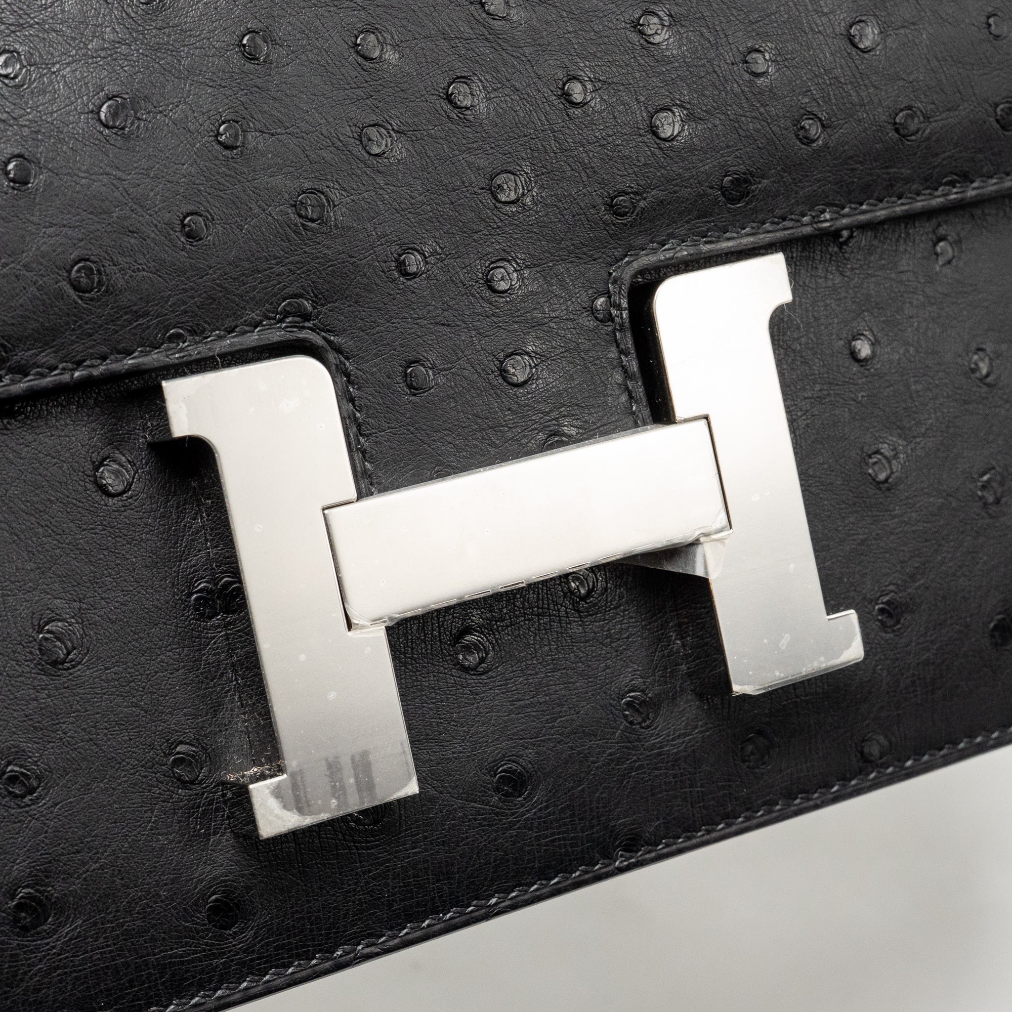 HERMES CONSTANCE 24 OSTRICH BLACK SHW - Image 13