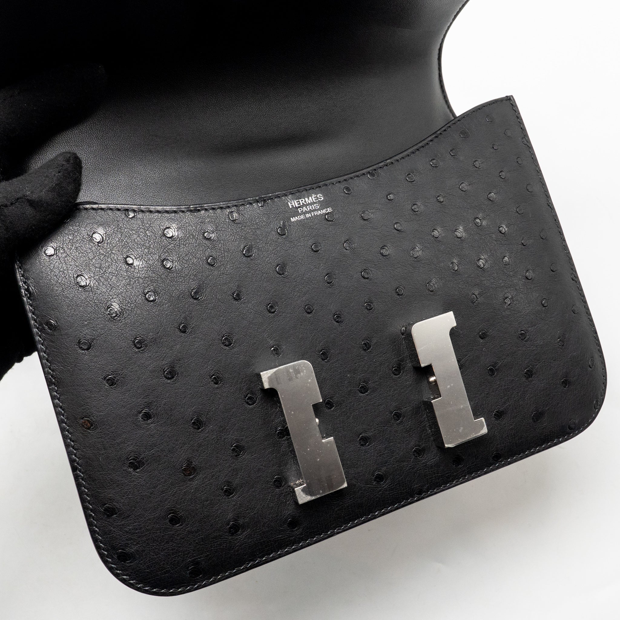 HERMES CONSTANCE 24 OSTRICH BLACK SHW - Image 15