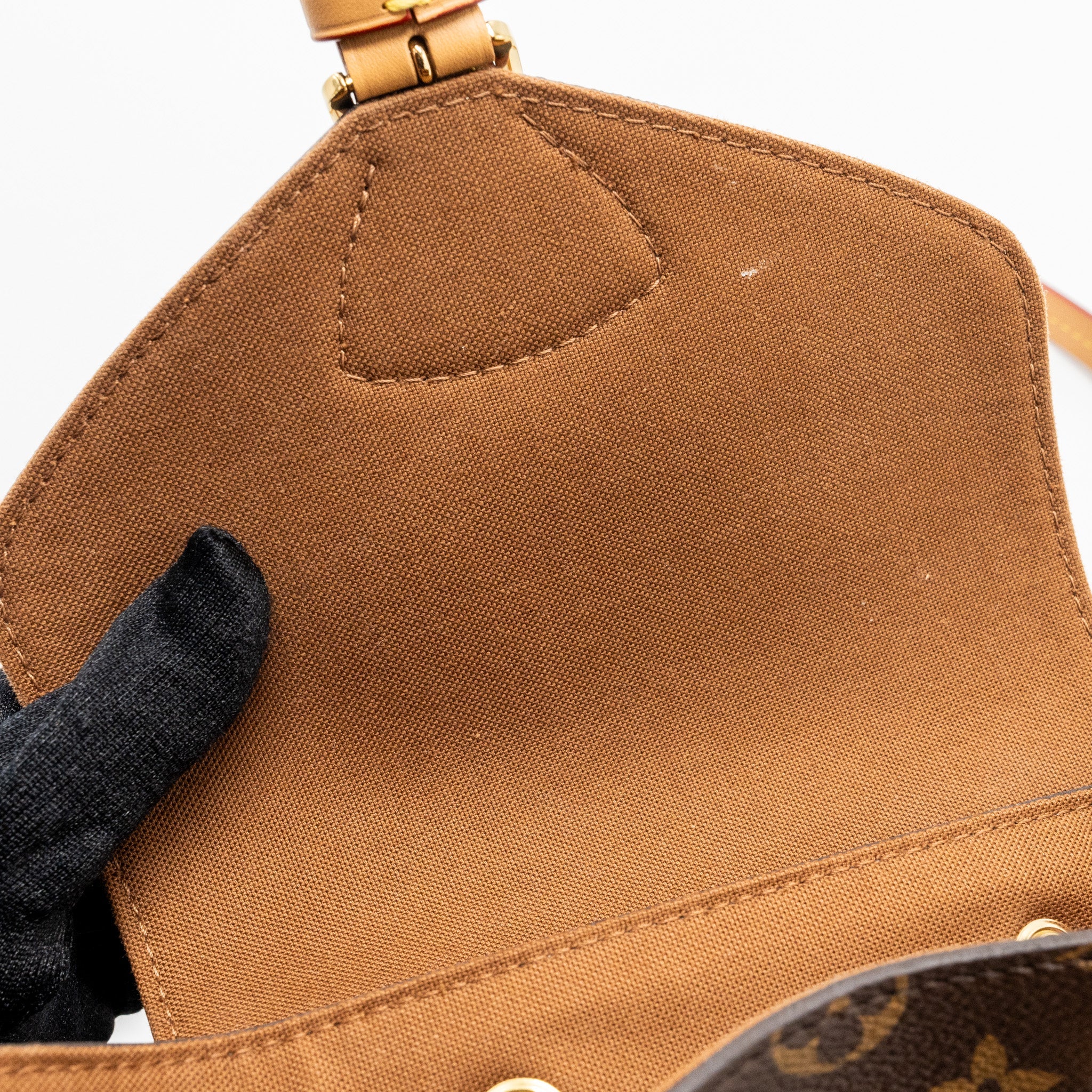 LOUIS VUITTON MONTSOURIS PM BACKPACK MONOGRAM CANVAS / LEATHER GHW (NEW VERSION) - Image 11