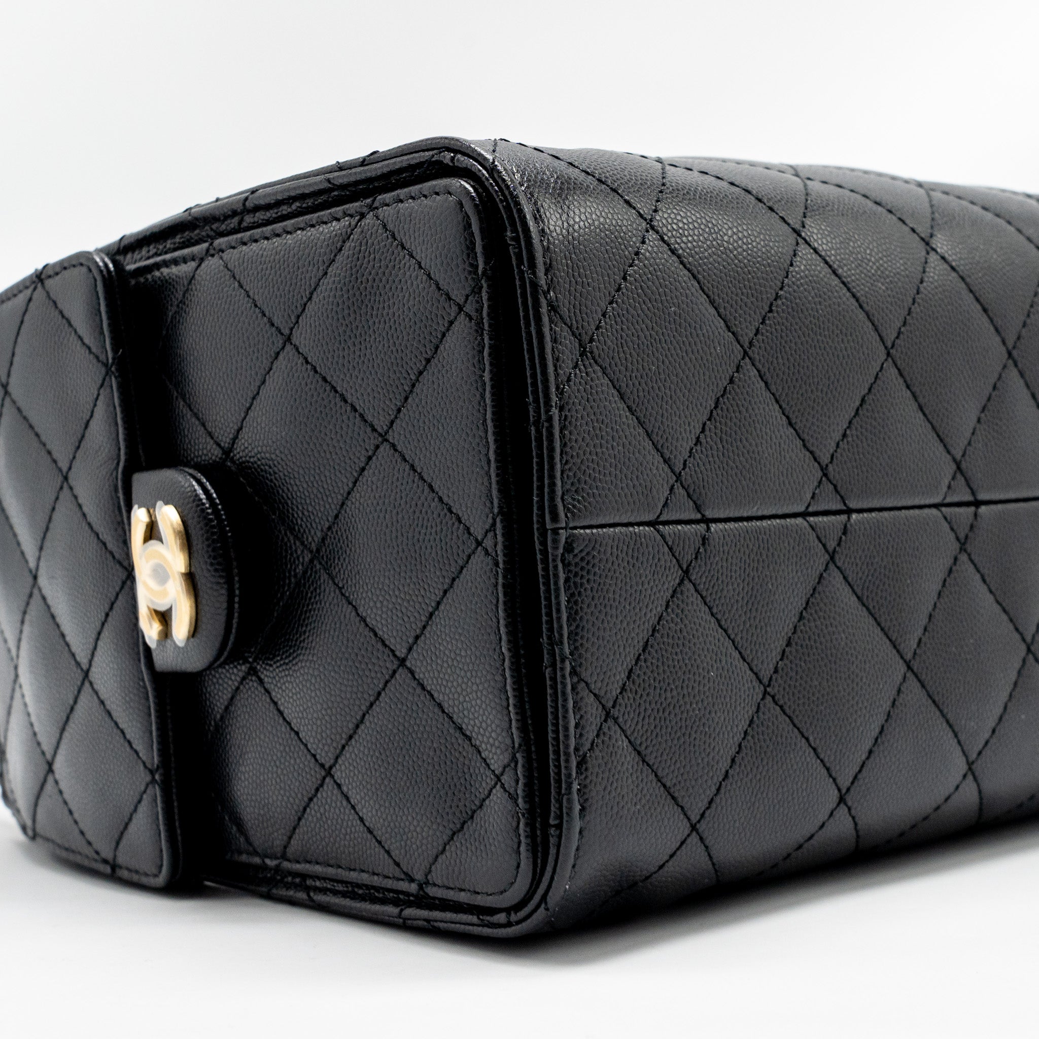 CHANEL SMALL 25 BAG CAVIAR BLACK GHW (MICROCHIP) - Image 6