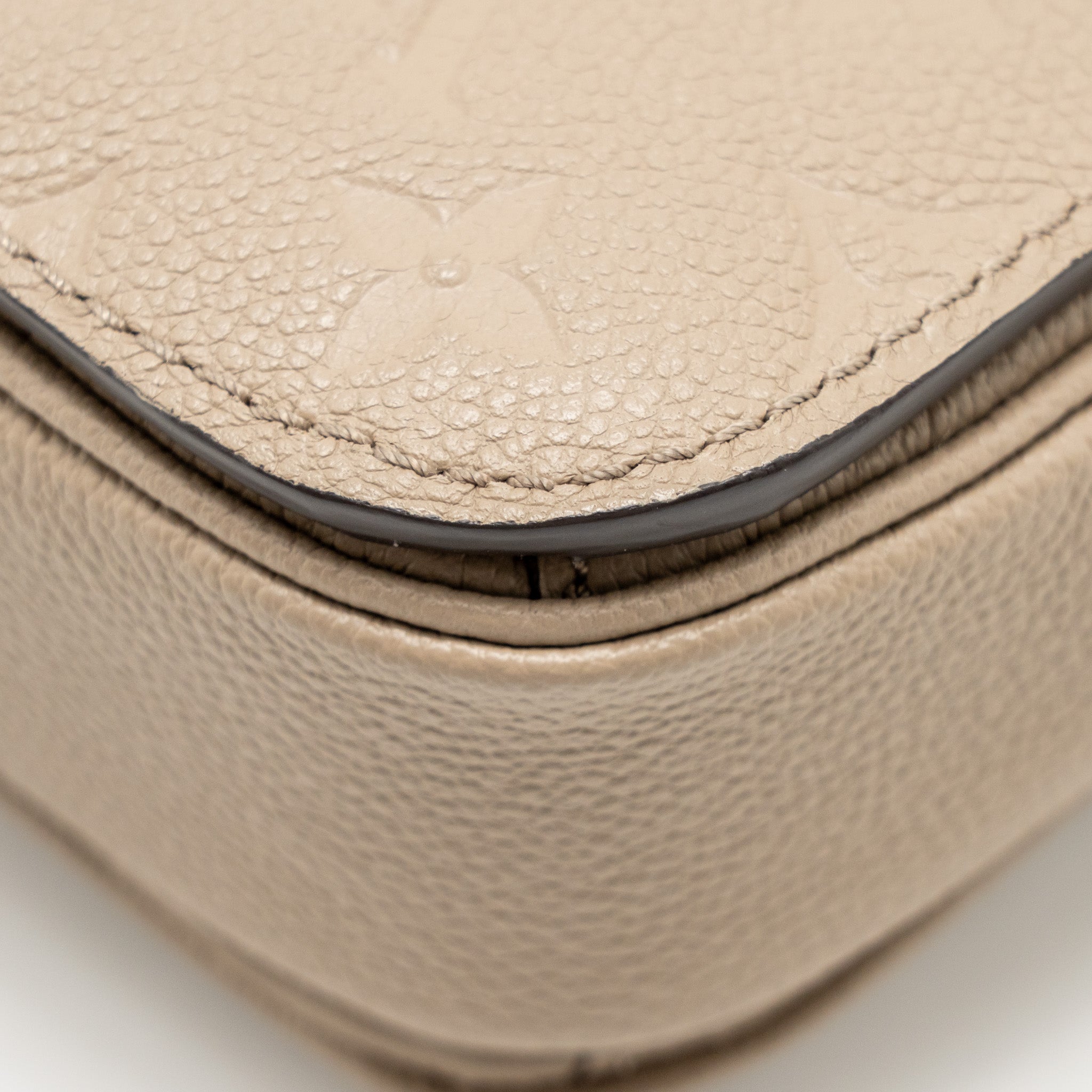 LOUIS VUITTON POCHETTE METIS MONOGRAM EMPREINTE TOURTERELLE GHW - Image 10
