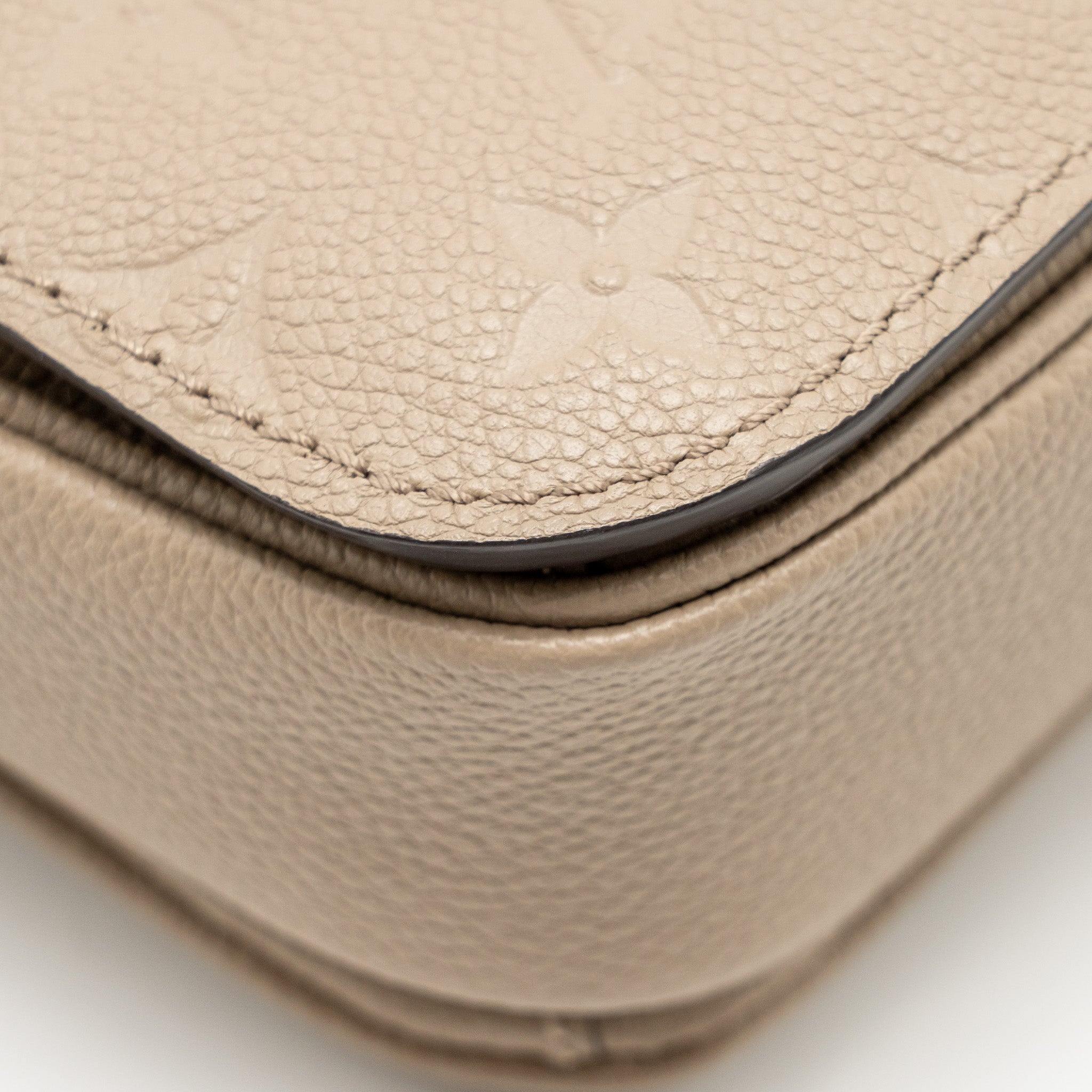 LOUIS VUITTON POCHETTE METIS MONOGRAM EMPREINTE TOURTERELLE GHW - Image 11
