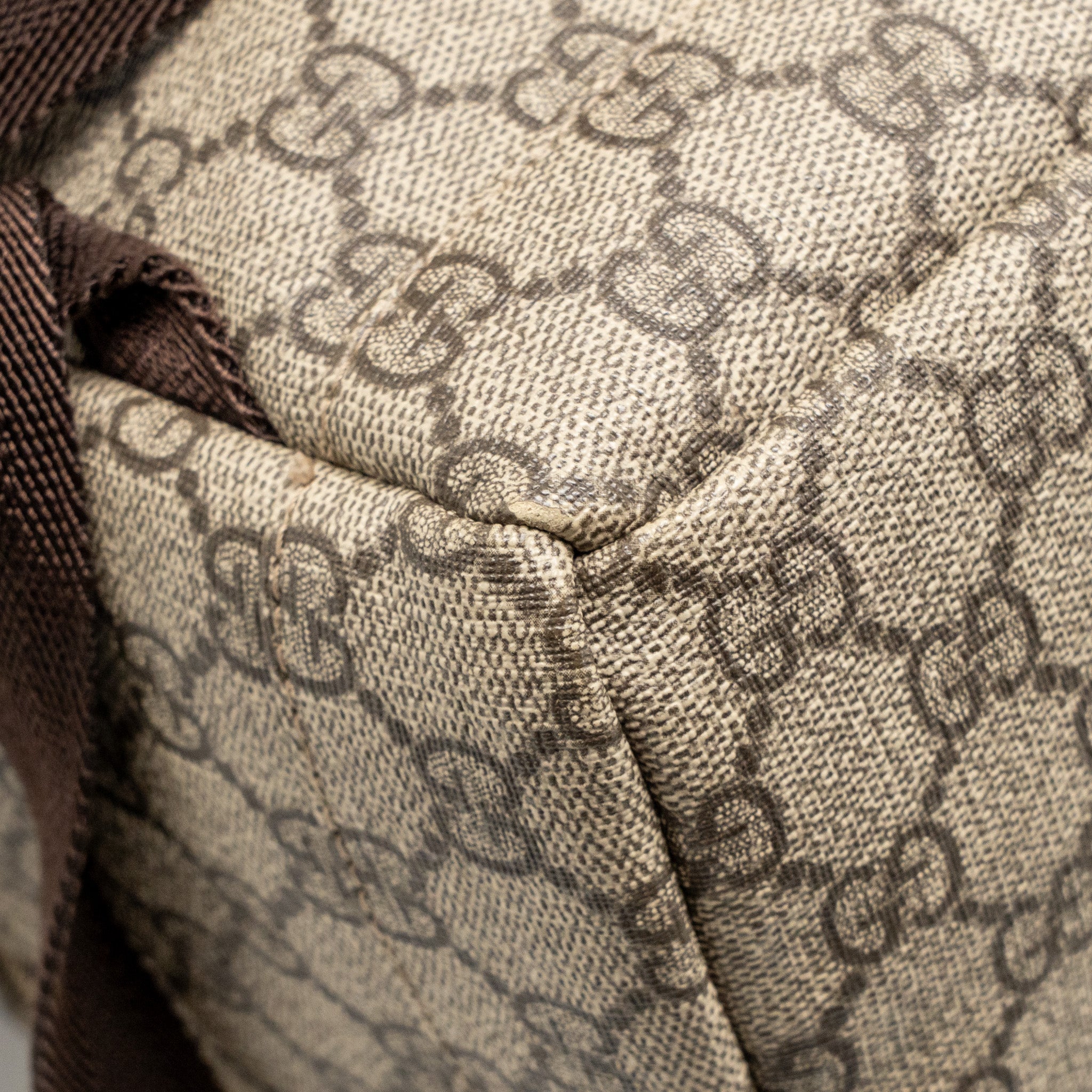 GUCCI SINGLE BUCKLE BACKPACK GG SUPREME CANVAS BROWN SHW - Image 11