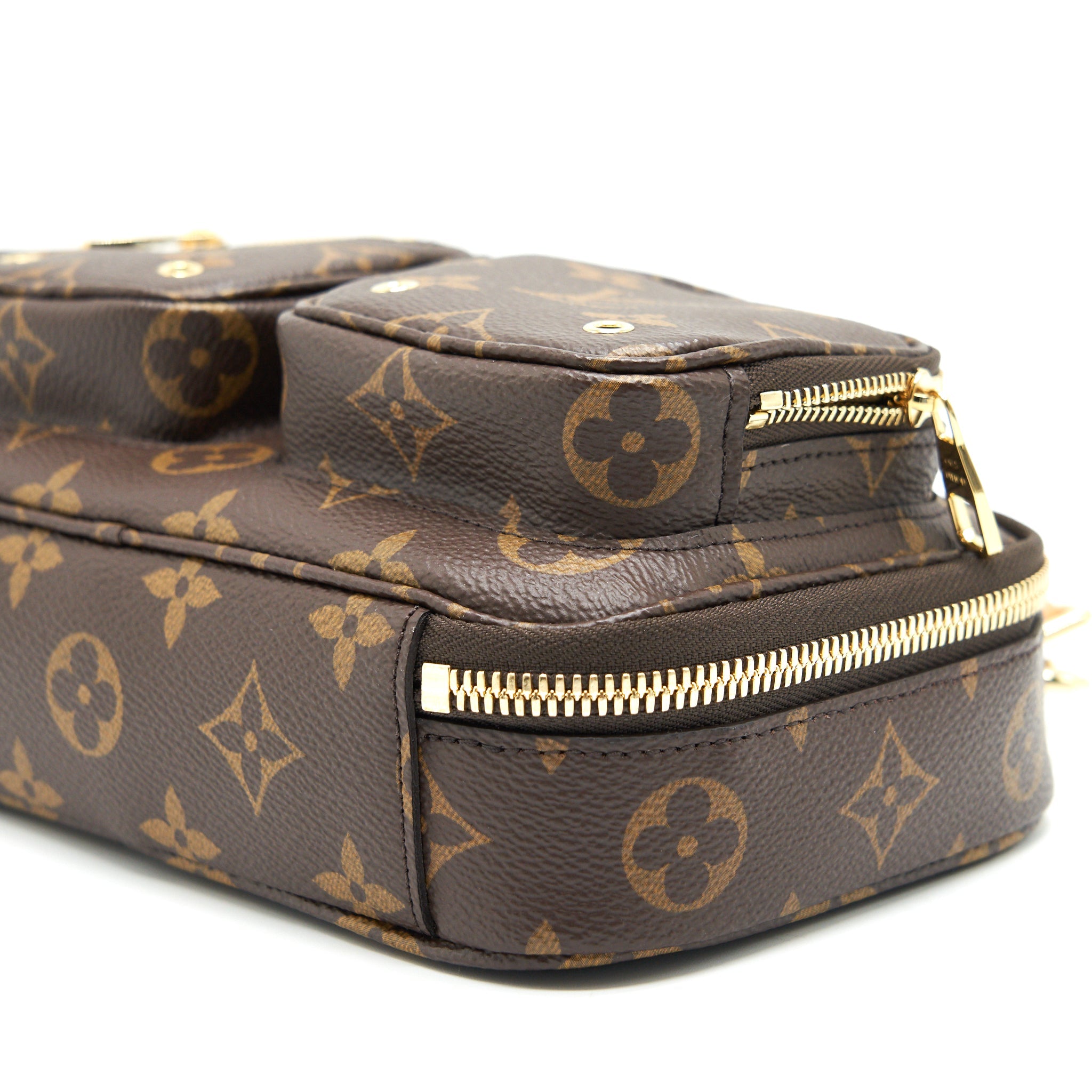 LOUIS VUITTON UTILITY CROSSBODY BAG MONOGRAM CANVAS - Image 7