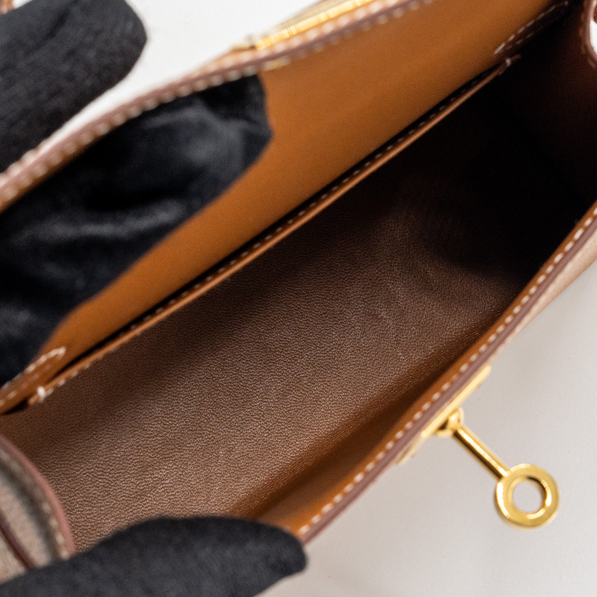 HERMES MINI KELLY EPSOM GOLD GHW - Image 9