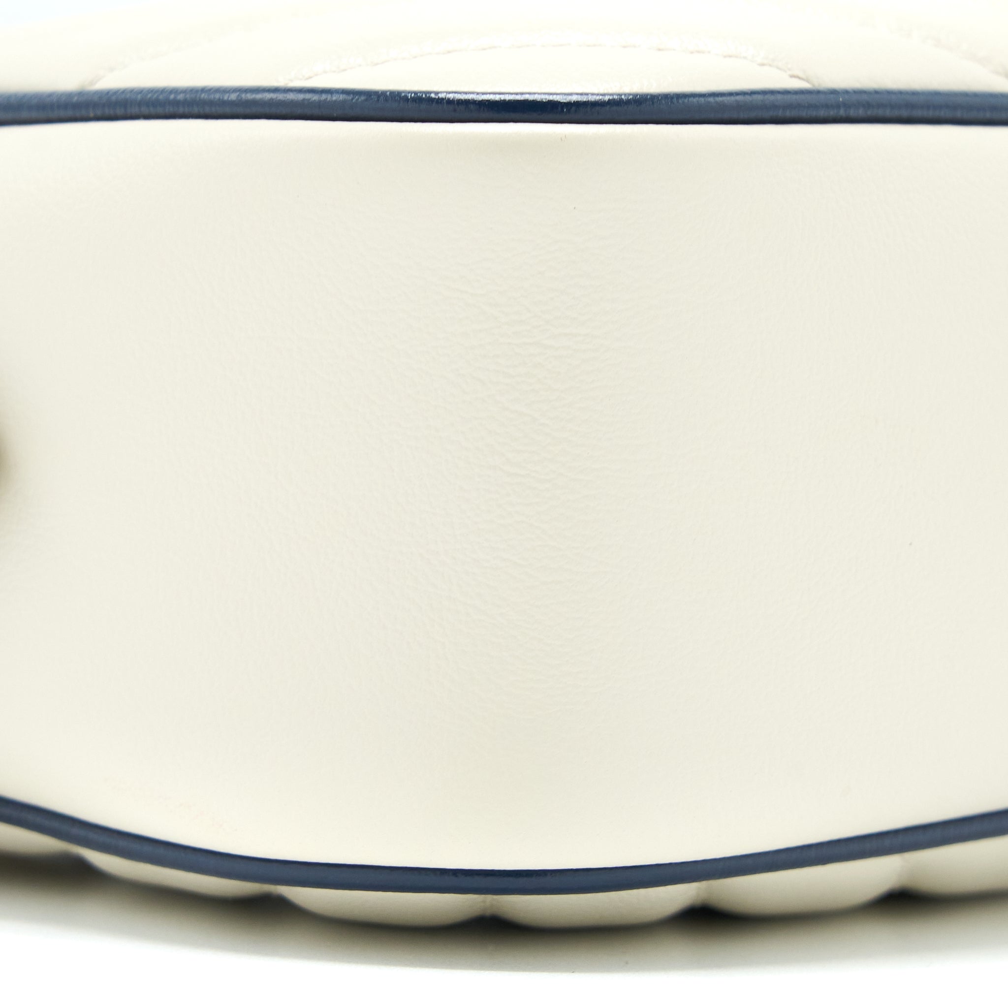 GUCCI MARMONT CAMERA BAG CALFSKIN WHITE GHW - Image 9