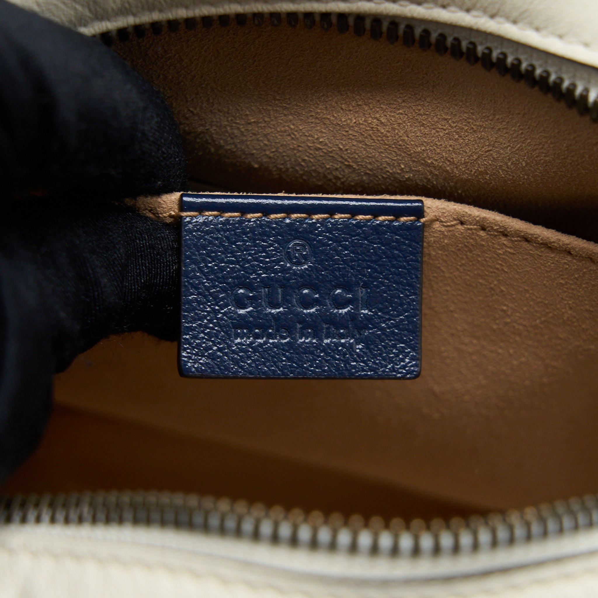 GUCCI MARMONT CAMERA BAG CALFSKIN WHITE GHW - Image 10