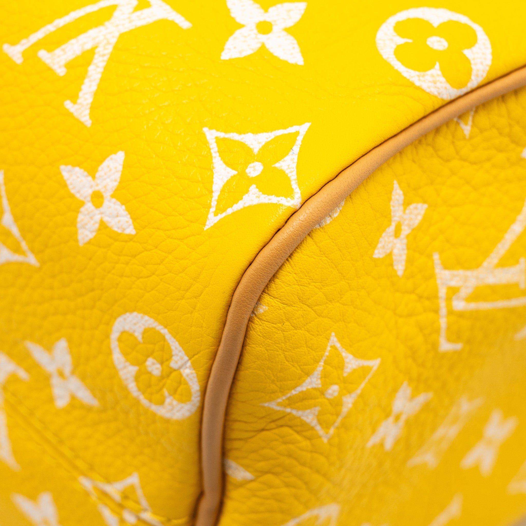 LOUIS VUITTON SPEEDY P9 BANDOULIÈRE 25 MONOGRAM SOFT CALFSKIN JAUNE MAT GHW - Image 8