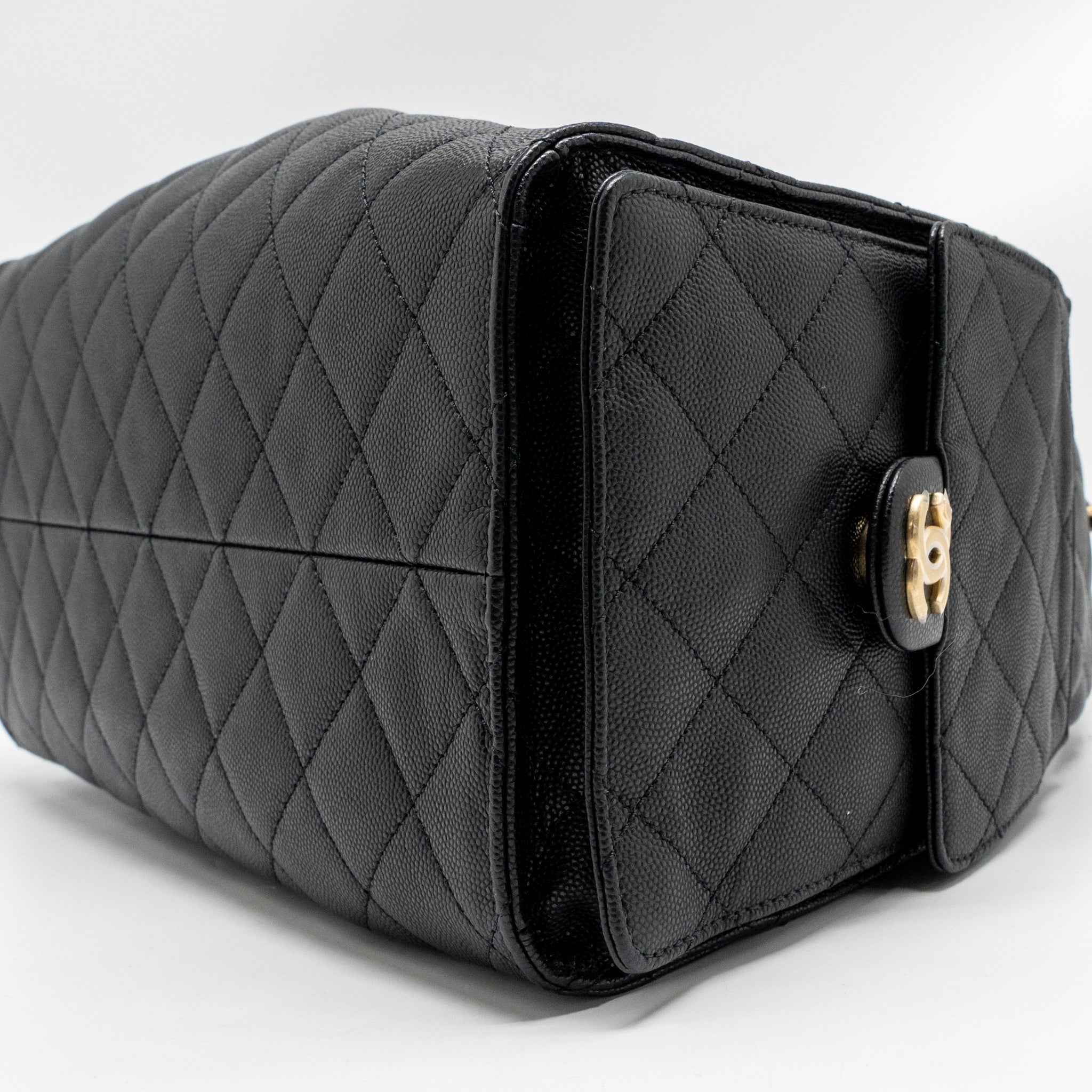 CHANEL 25 MEDIUM CAVIAR BLACK GHW (MICROCHIP) - Image 8