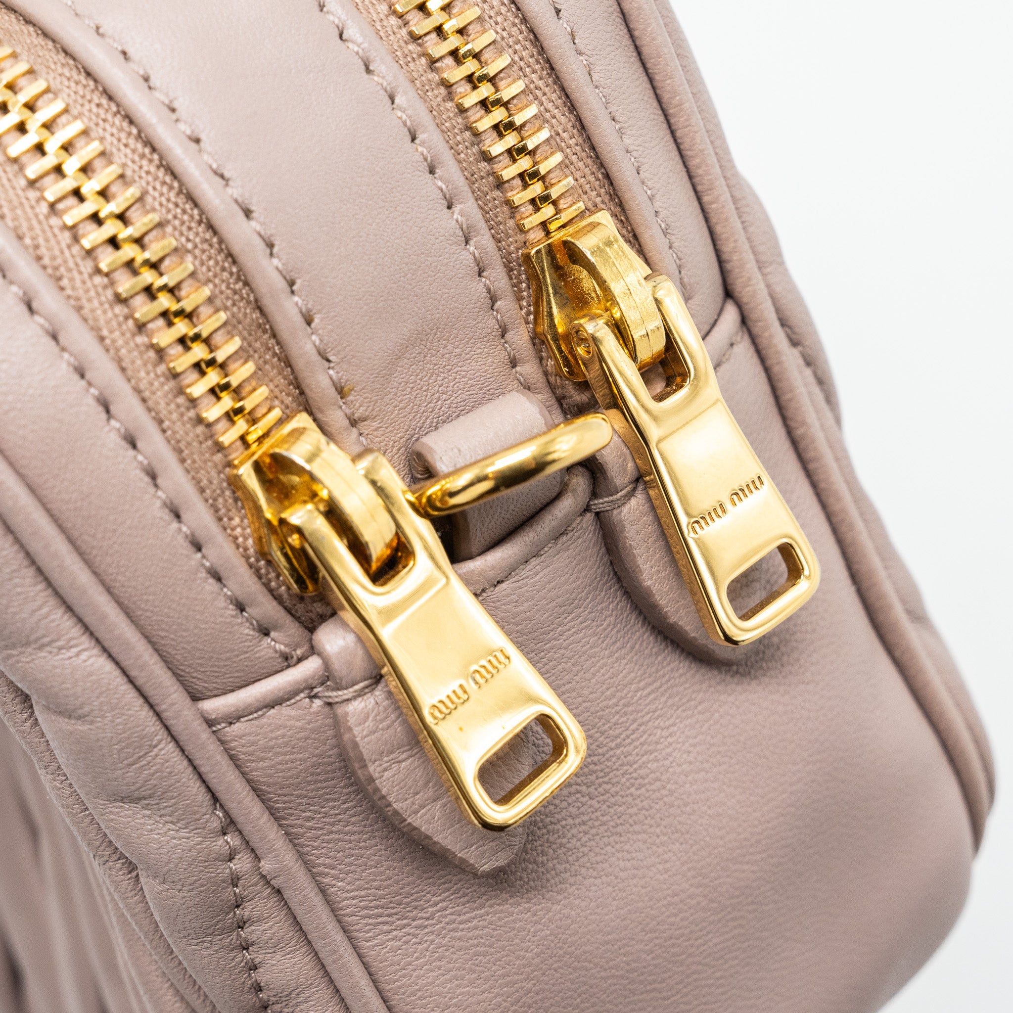 MIU MIU CAMERA CROSSBODY BAG NAPPA DUSTY PINK GHW - Image 9