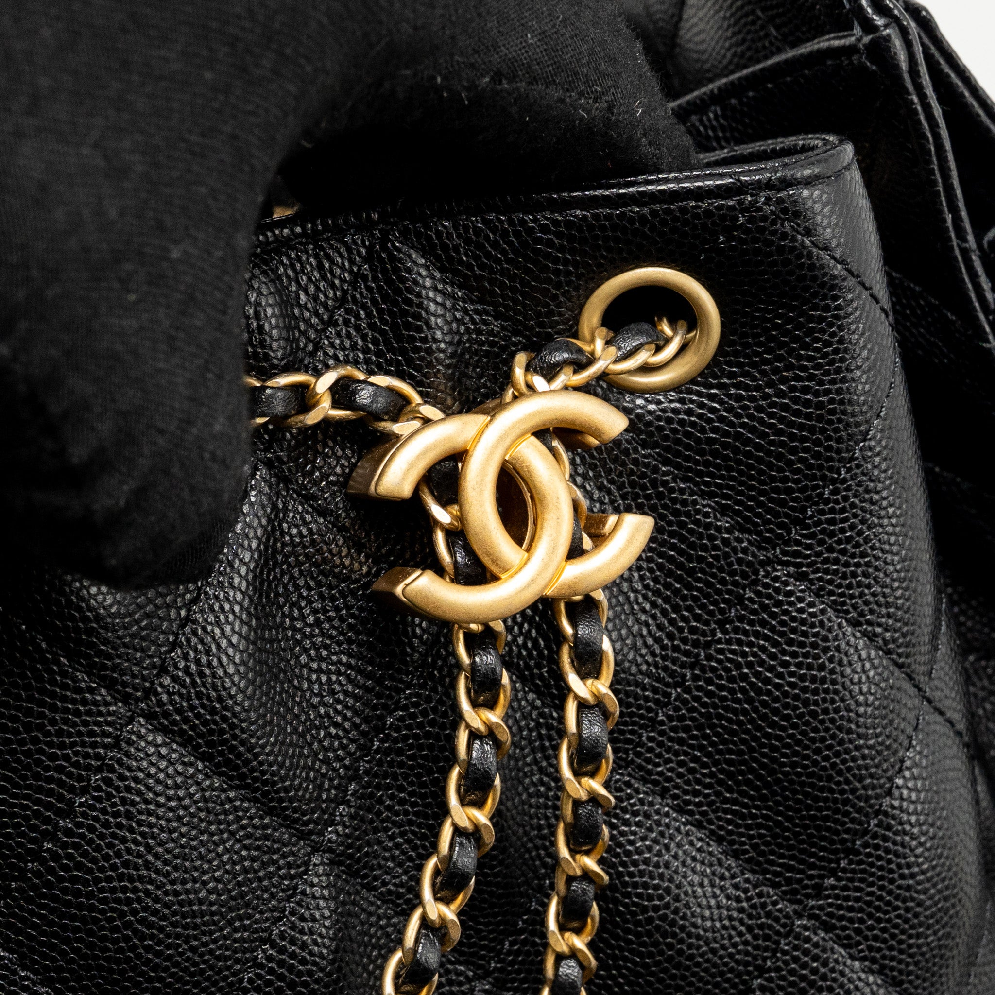 CHANEL SMALL 25 BAG CAVIAR BLACK GHW (MICROCHIP) - Image 12