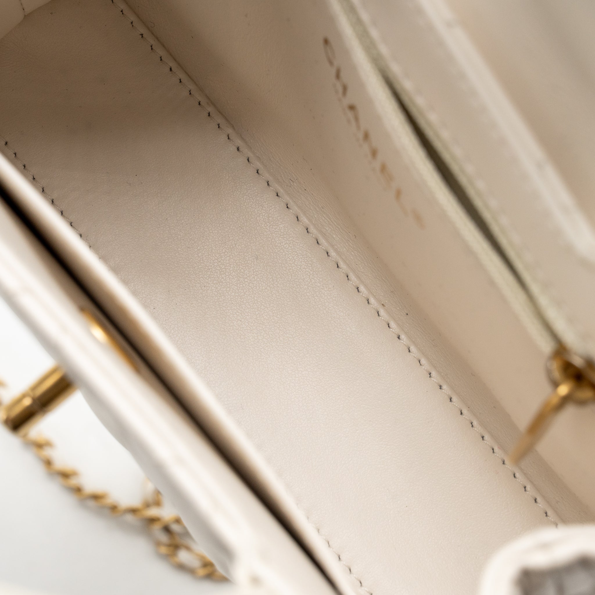CHANEL MINI KELLY SHOPPING TOTE BAG CALFSKIN WHITE GHW (MICROCHIP) - Image 16