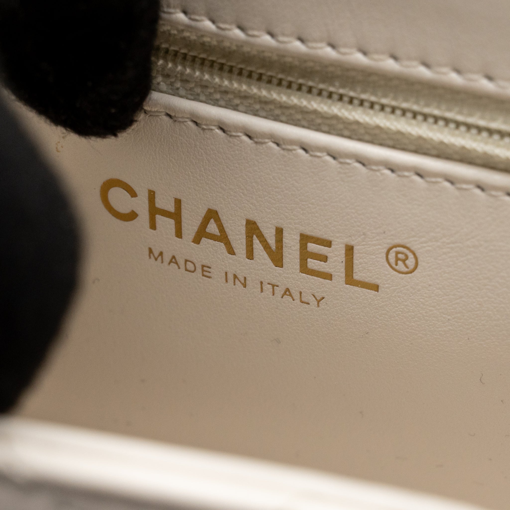 CHANEL MINI KELLY SHOPPING TOTE BAG CALFSKIN WHITE GHW (MICROCHIP) - Image 17