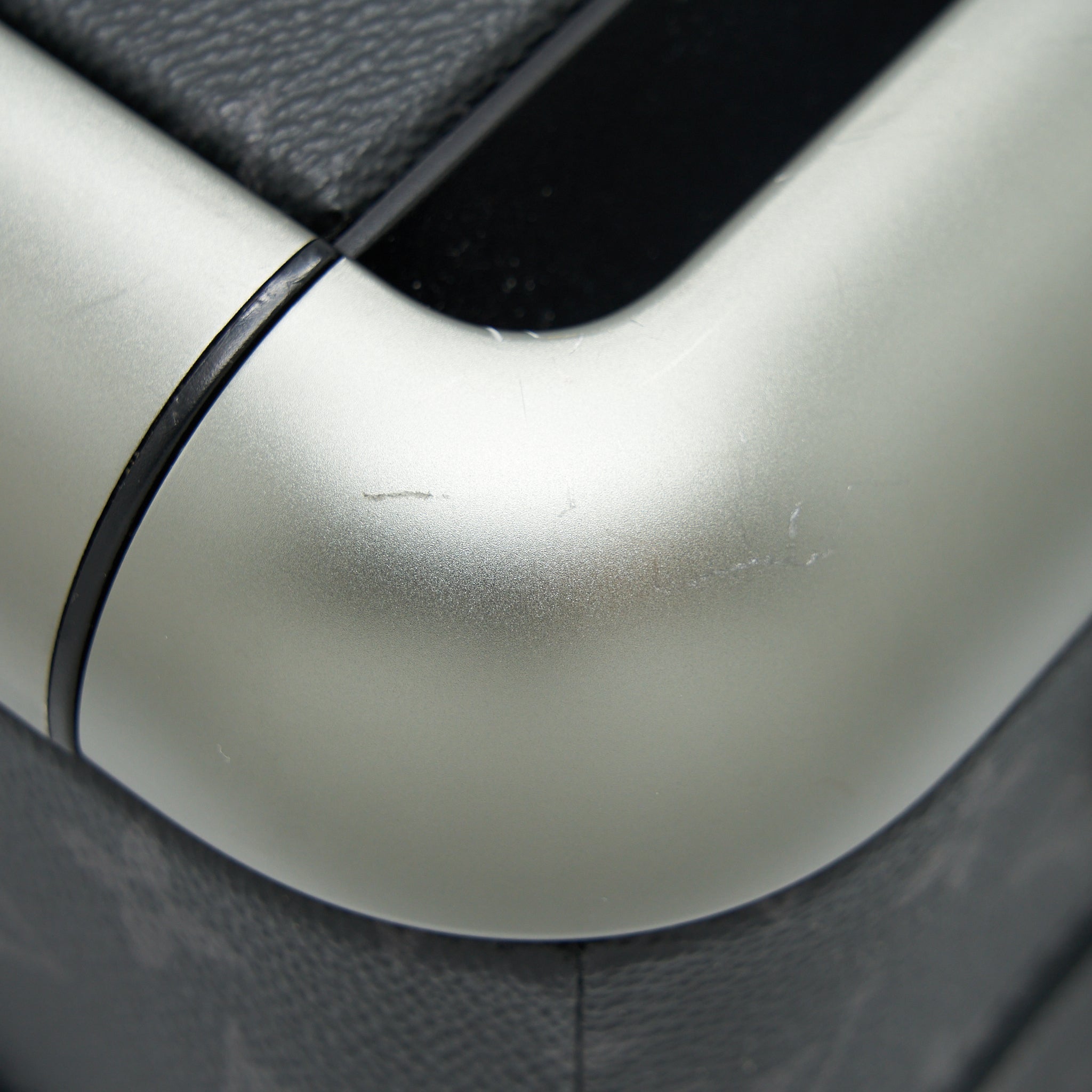 LOUIS VUITTON HORIZON 55 MONOGRAM ECLIPSE - Image 8