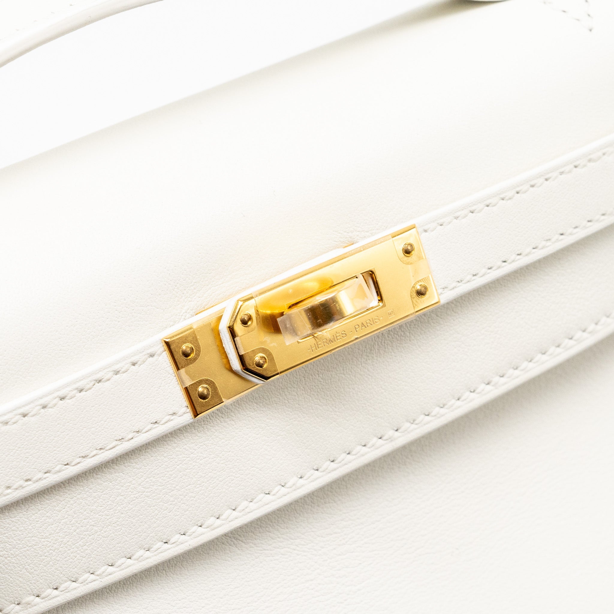 HERMES KELLY POCHETTE SWIFT 01 BLANC GHW - Image 12