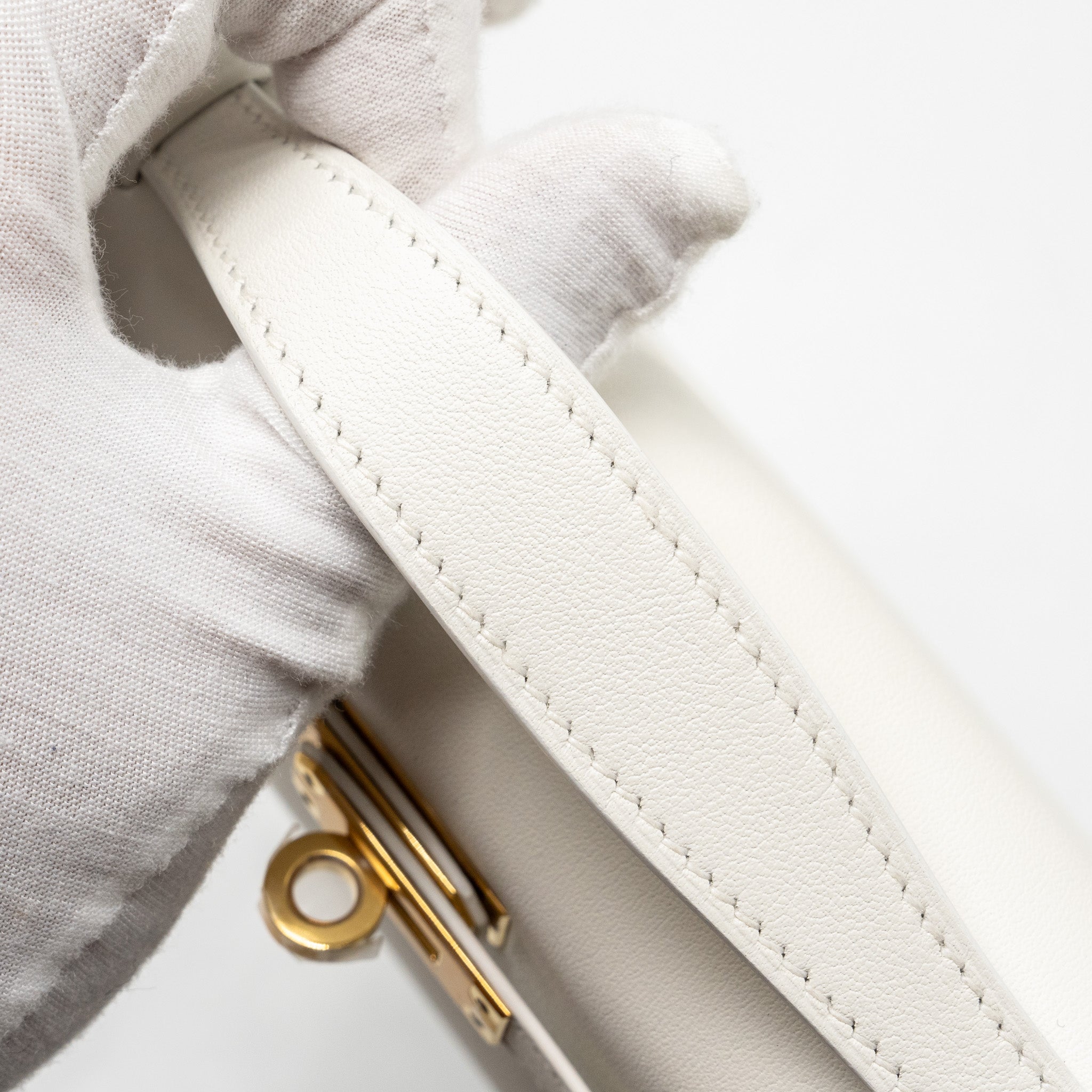 HERMES KELLY POCHETTE SWIFT 01 BLANC GHW - Image 13