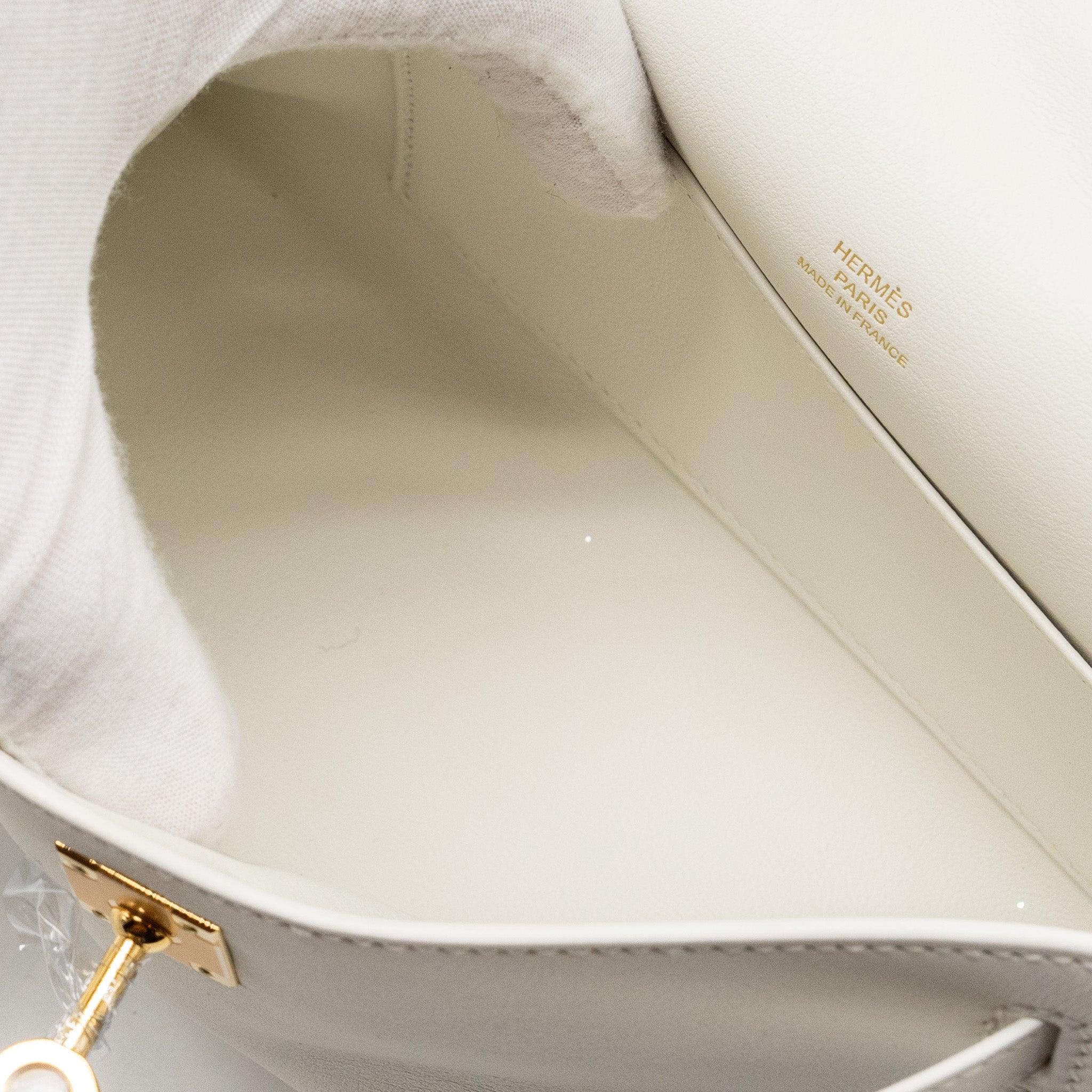 HERMES KELLY POCHETTE SWIFT 01 BLANC GHW - Image 16