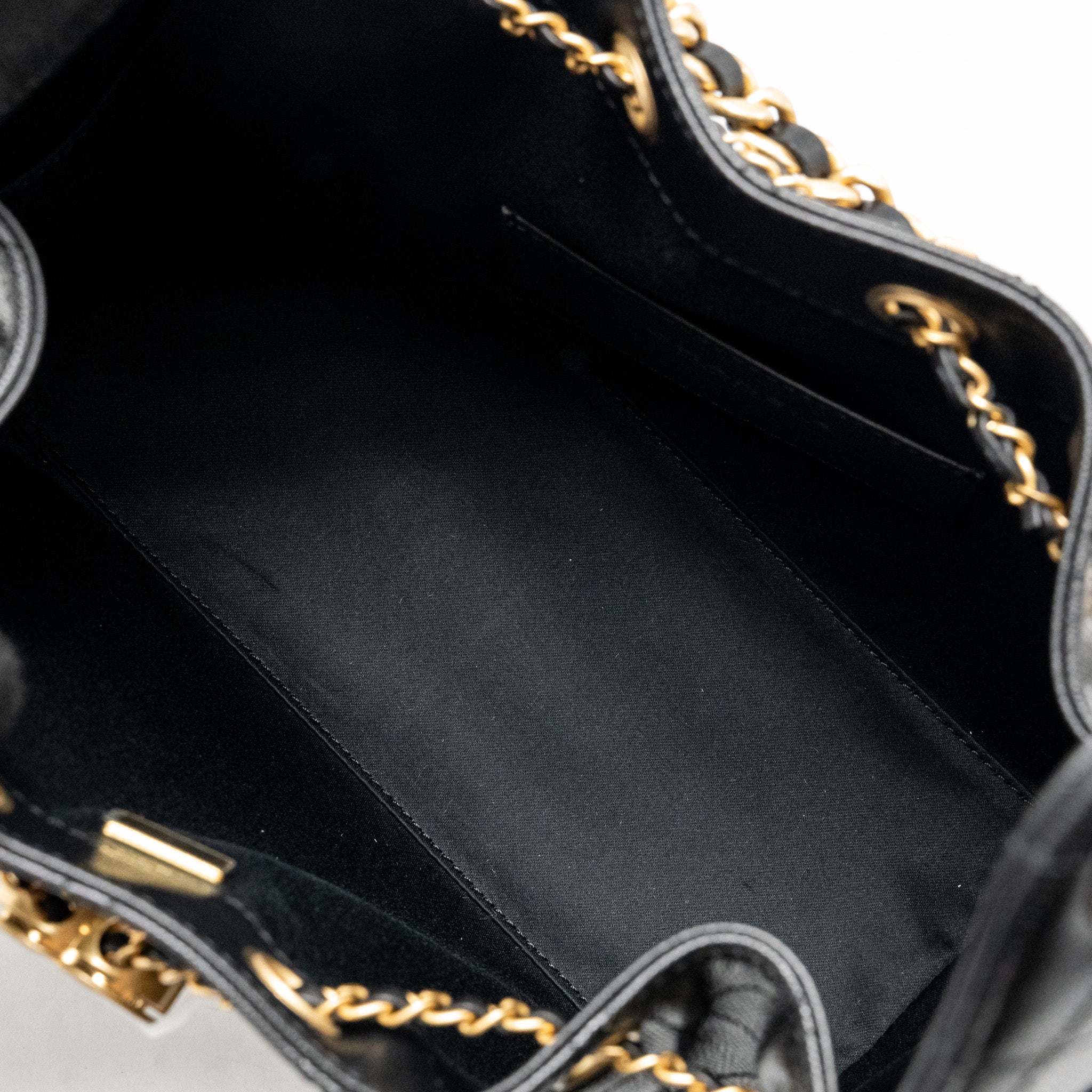 CHANEL SMALL 25 BAG CAVIAR BLACK GHW (MICROCHIP) - Image 13