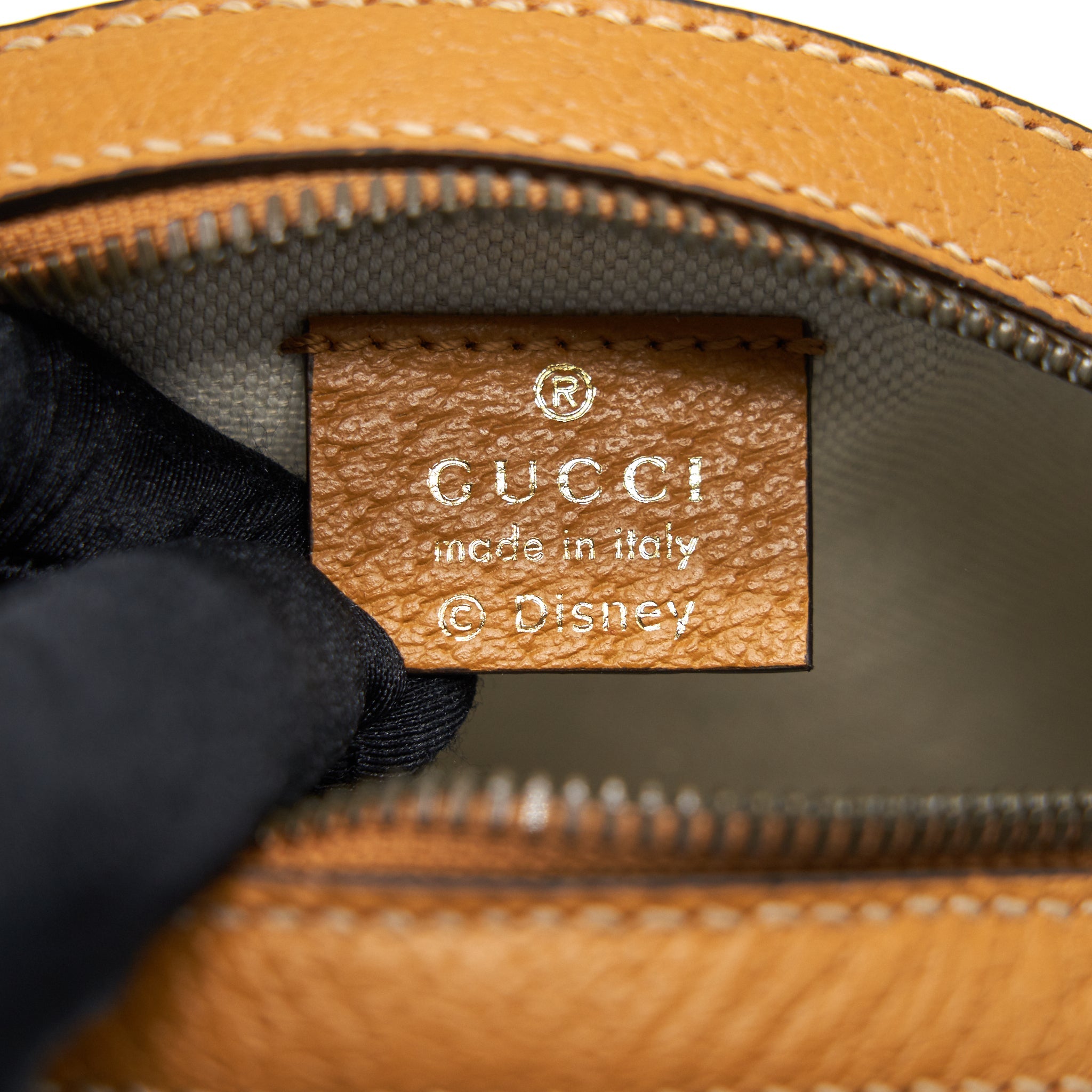 GUCCI DISNEY MICKEY GG SUPREME ROUND BAG - Image 8