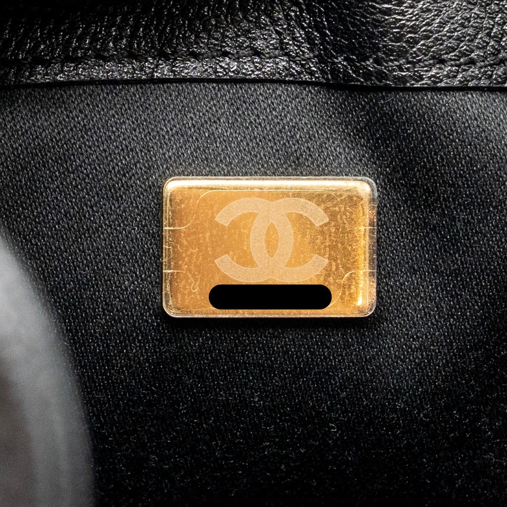CHANEL 25 SMALL HANDBAG GRAINED CALFSKIN BLACK GHW (MICROCHIP) - Image 15