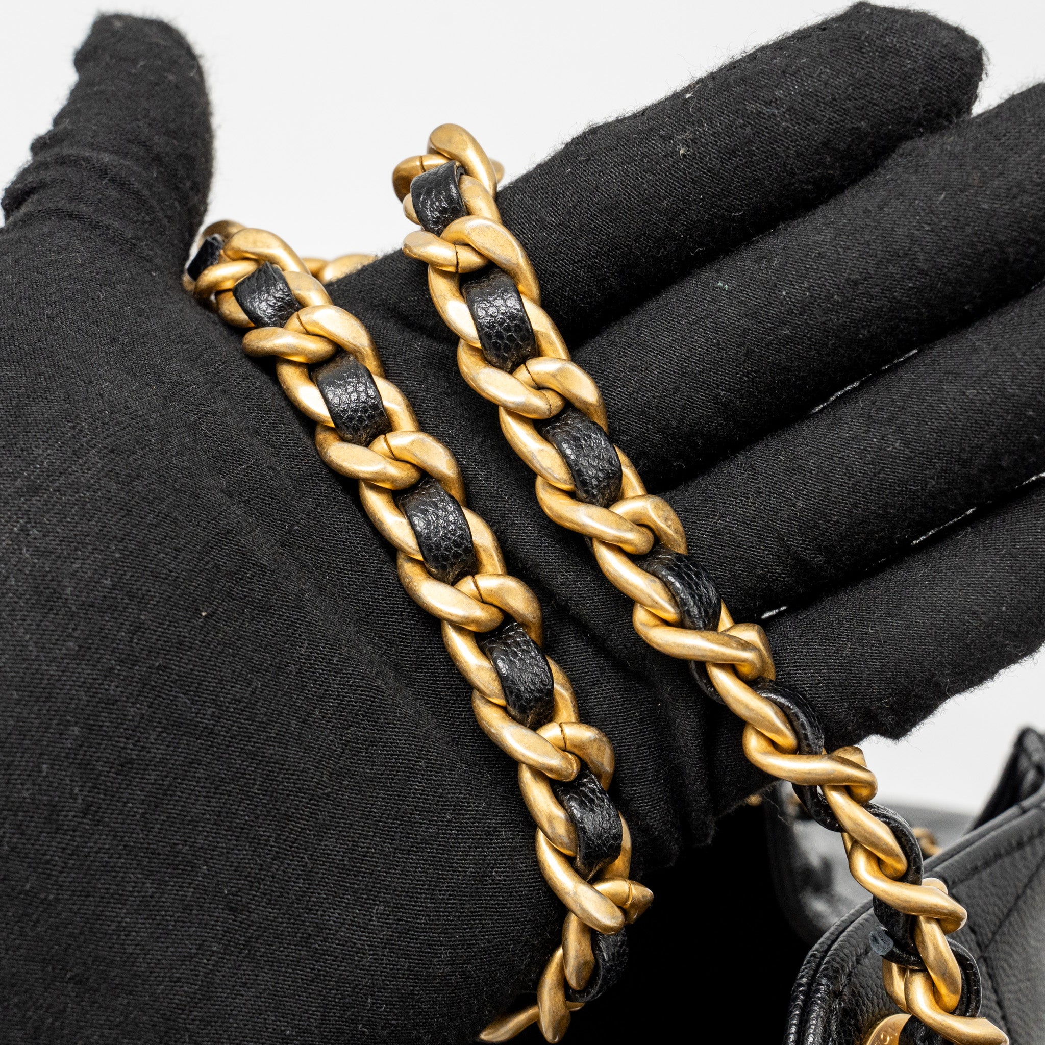 CHANEL 25 SMALL HANDBAG GRAINED CALFSKIN BLACK GHW (MICROCHIP) - Image 17