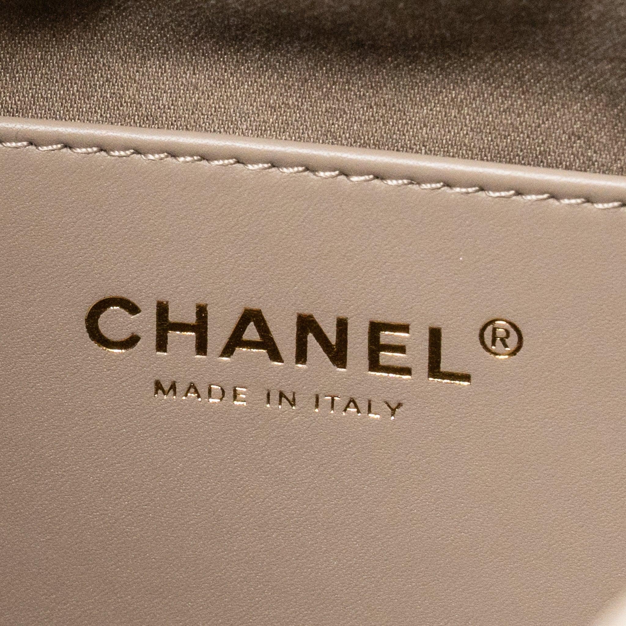 CHANEL SMALL 25 BAG SUEDE GREY GHW (MICROCHIP) - Image 15