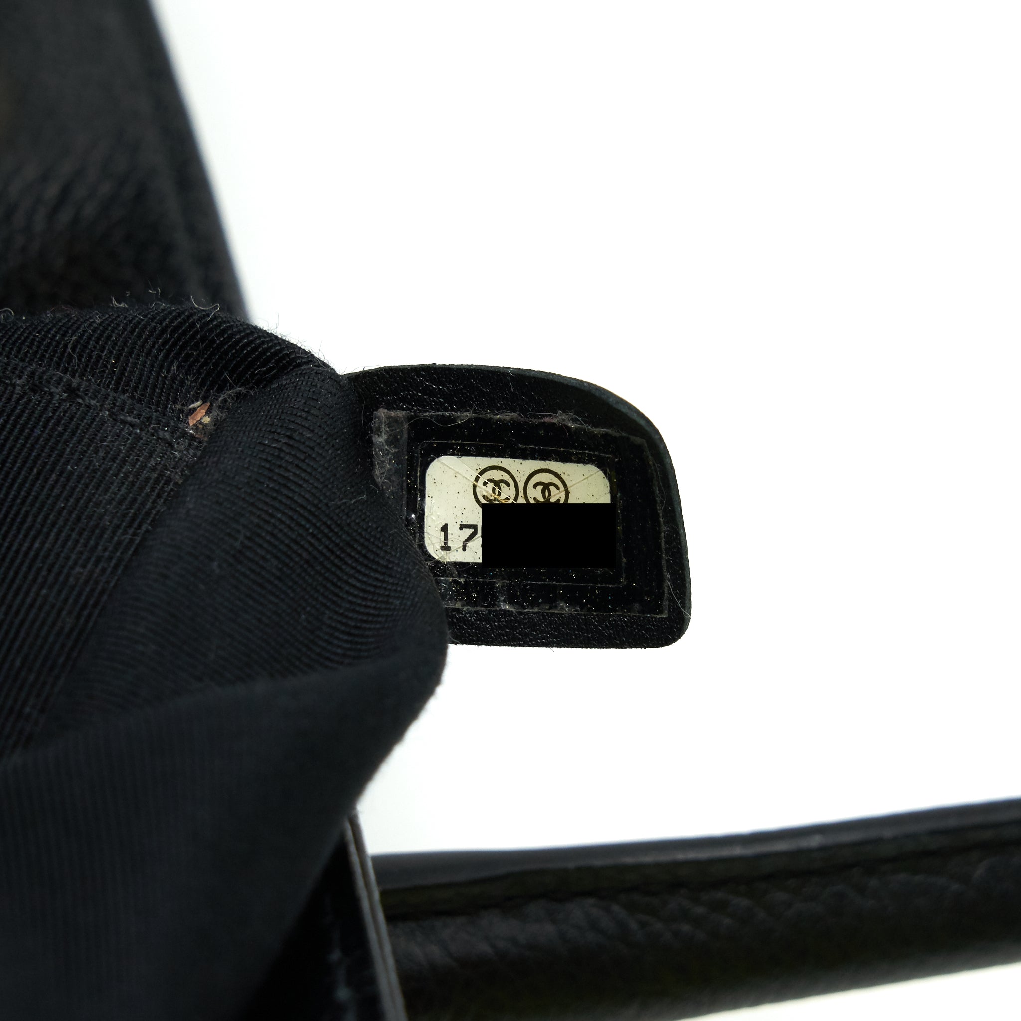 CHANEL CERF TOTE BAG GRAINED CALFSKIN BLACK GHW - Image 14