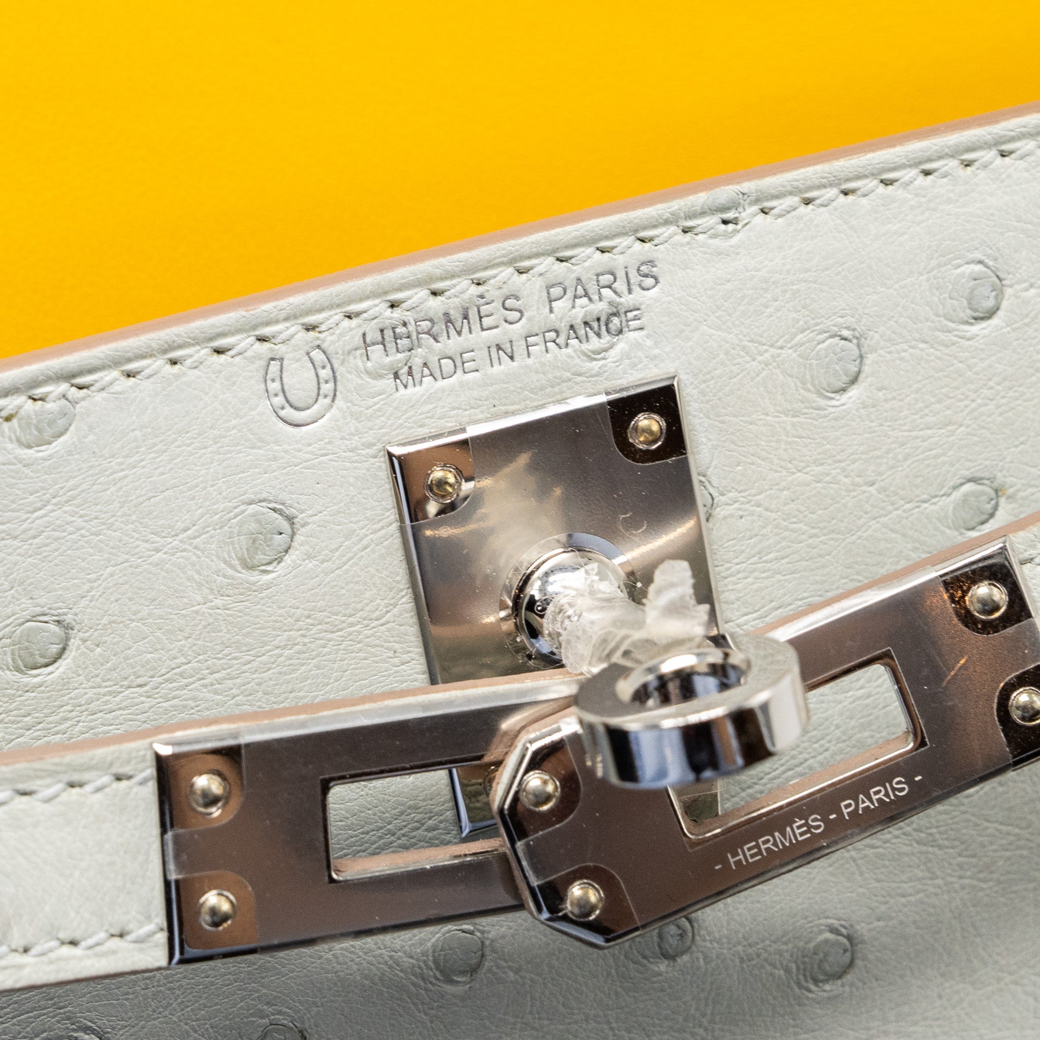 HERMES MINI KELLY II SPECIAL ORDER OSTRICH GRIS PERLE/JAUNE AMBER SHW - Image 12
