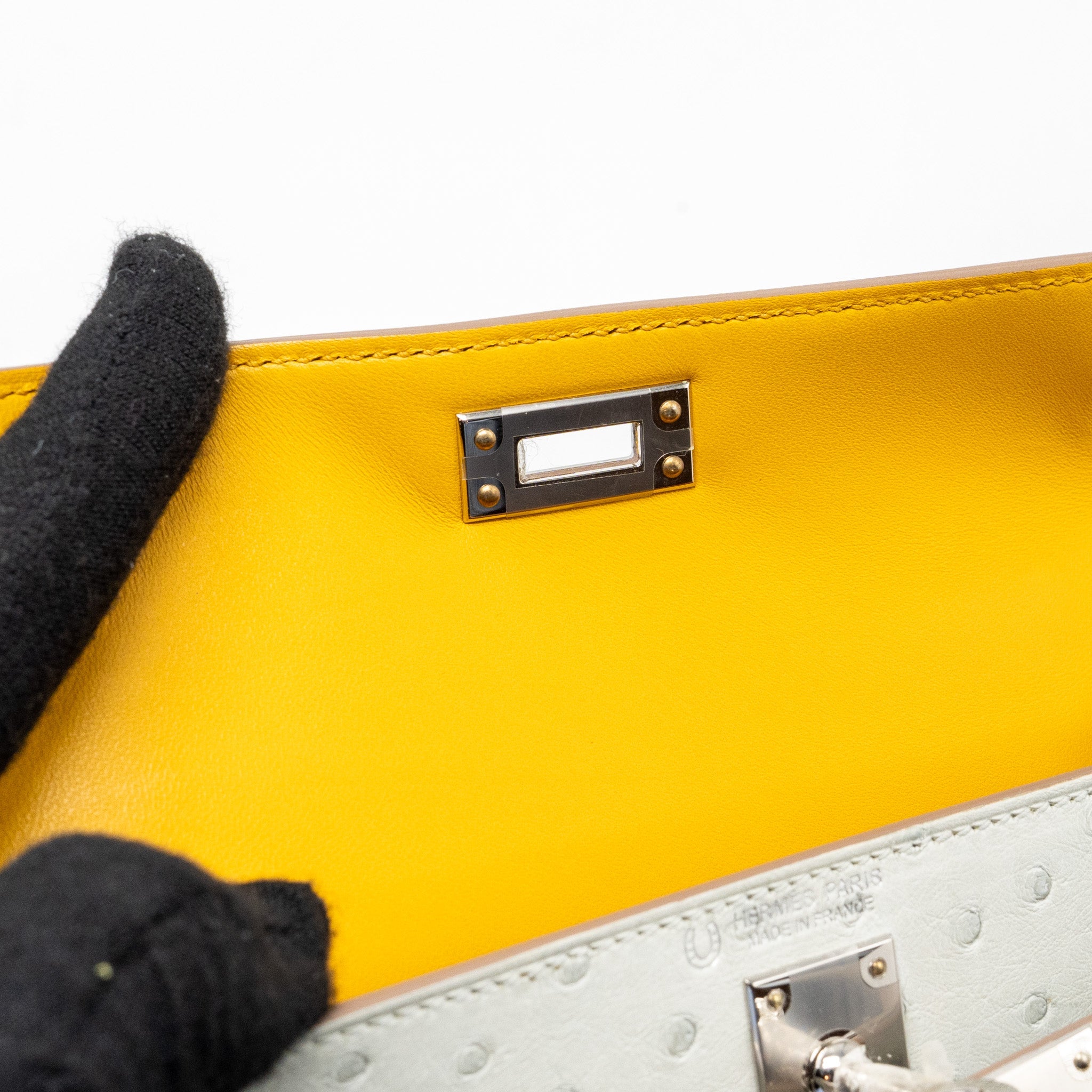 HERMES MINI KELLY II SPECIAL ORDER OSTRICH GRIS PERLE/JAUNE AMBER SHW - Image 13