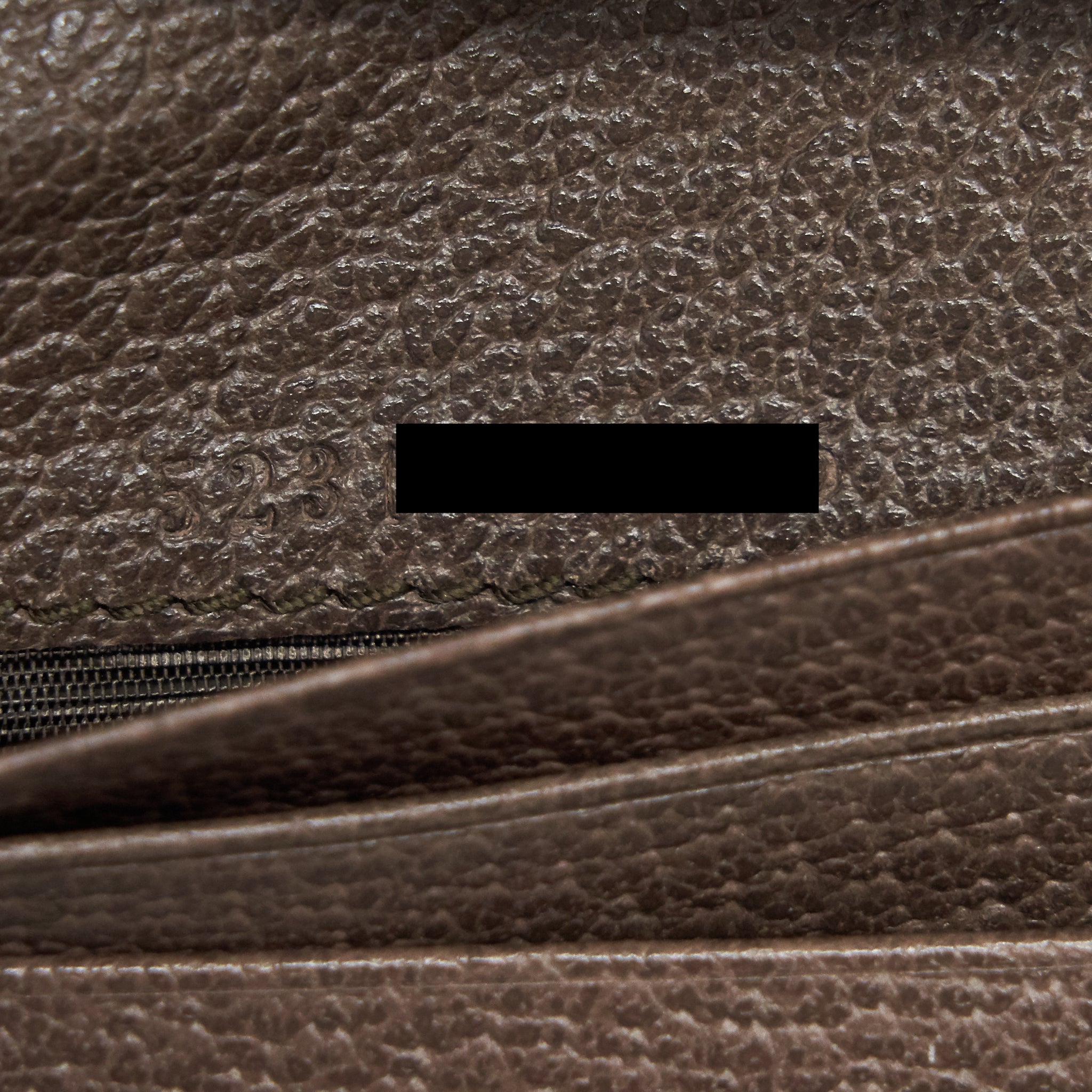 GUCCI GG CANVAS BI FOLD WALLET - Image 10