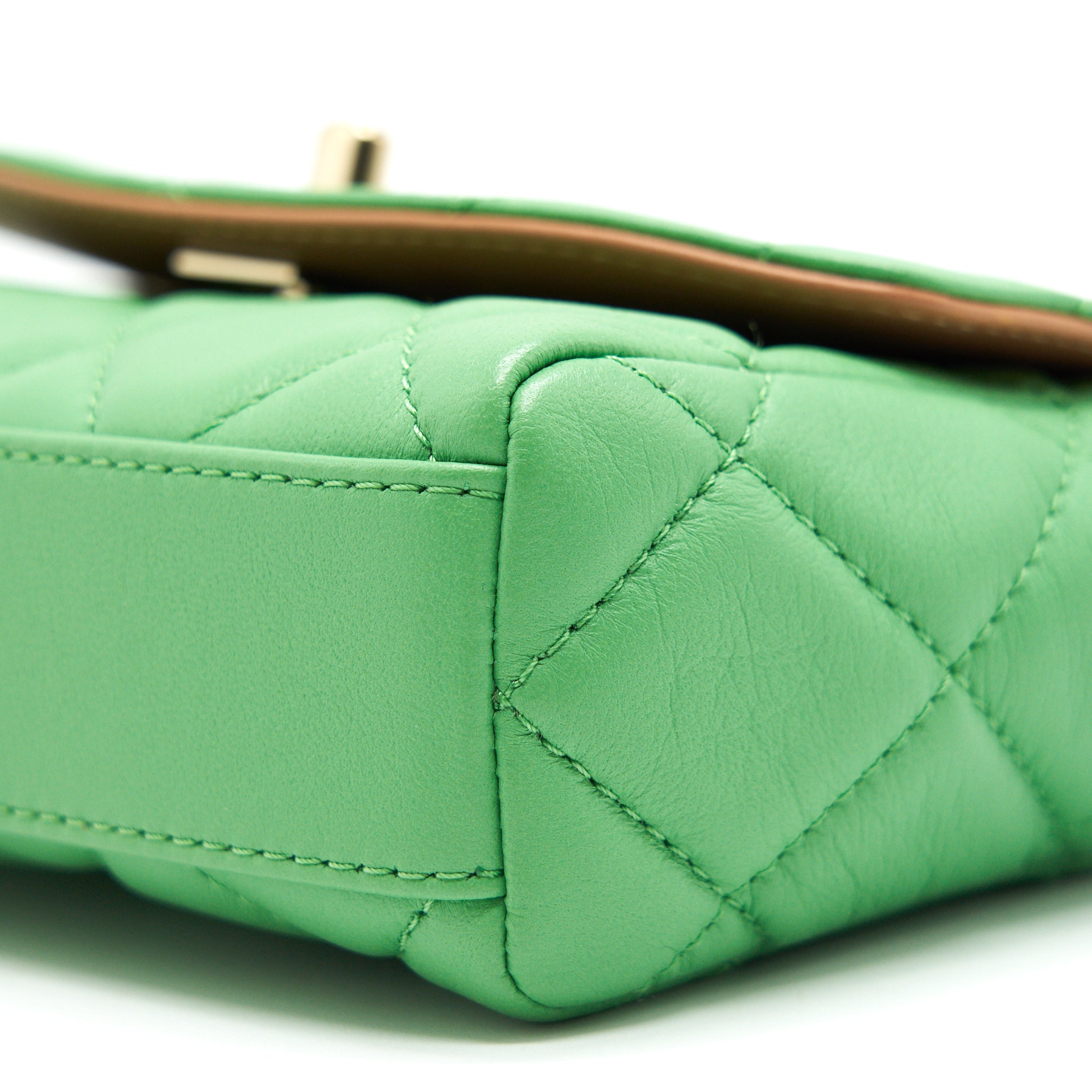 CHANEL SMALL SCARF ENTWINED CHAIN BAG GREEN - Image 9