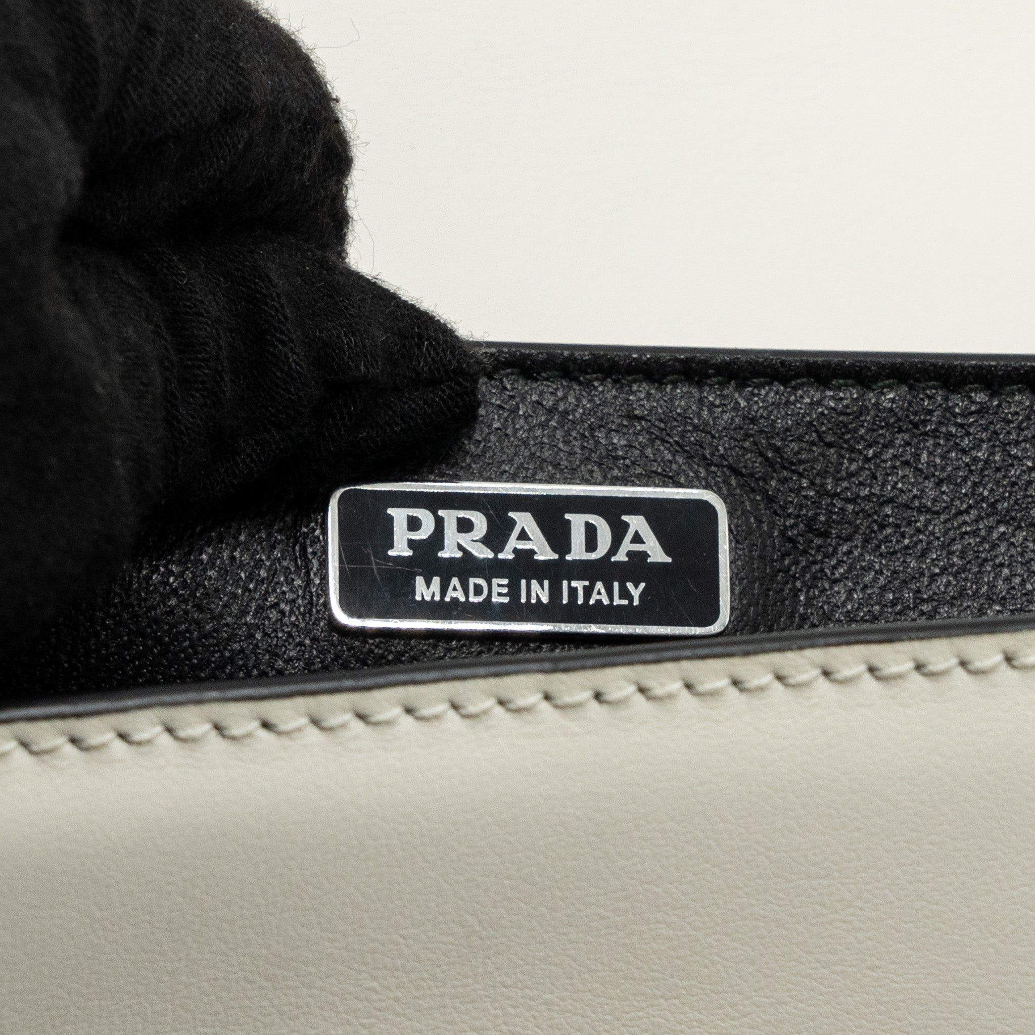 PRADA CAHIER EMBELLISHED TWO-TONE LEATHER SHOULDER BAG WHITE / CARAMEL SHW - Image 14