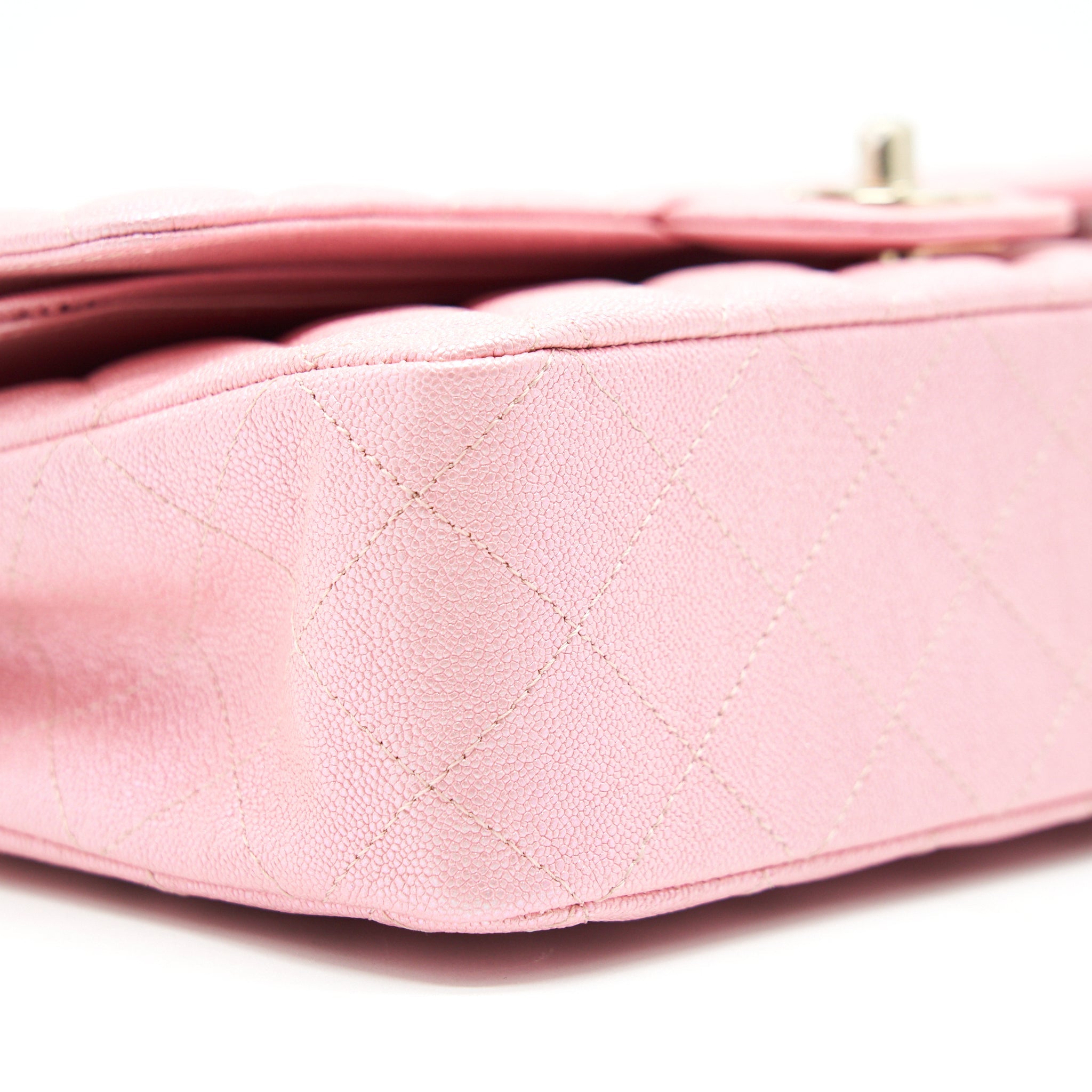 CHANEL IRIDESCENT PEARLY PINK MEDIUM CLASSIC DOUBLE FLAP BAG CAVIAR WITH LGHW - Image 8