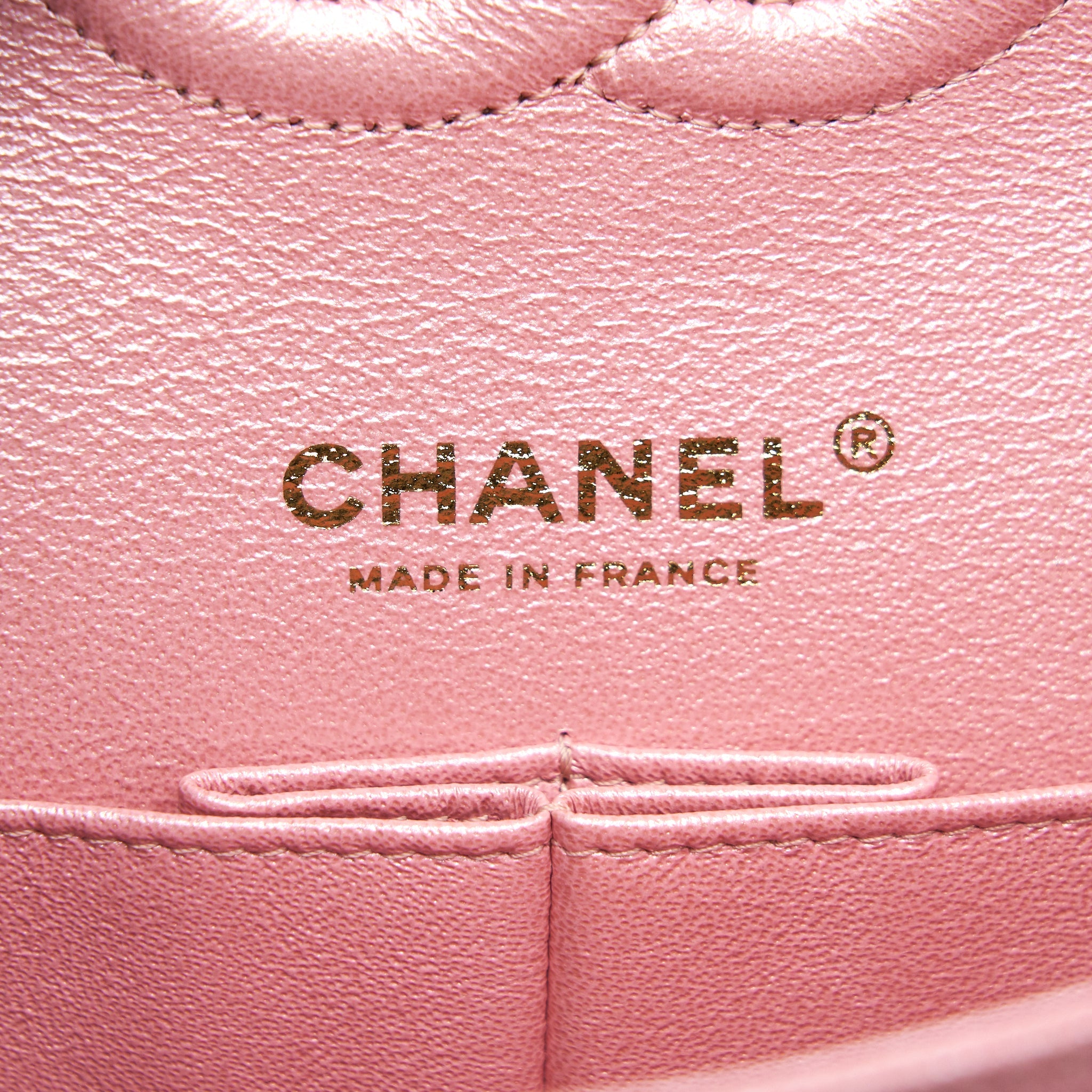 CHANEL IRIDESCENT PEARLY PINK MEDIUM CLASSIC DOUBLE FLAP BAG CAVIAR WITH LGHW - Image 11
