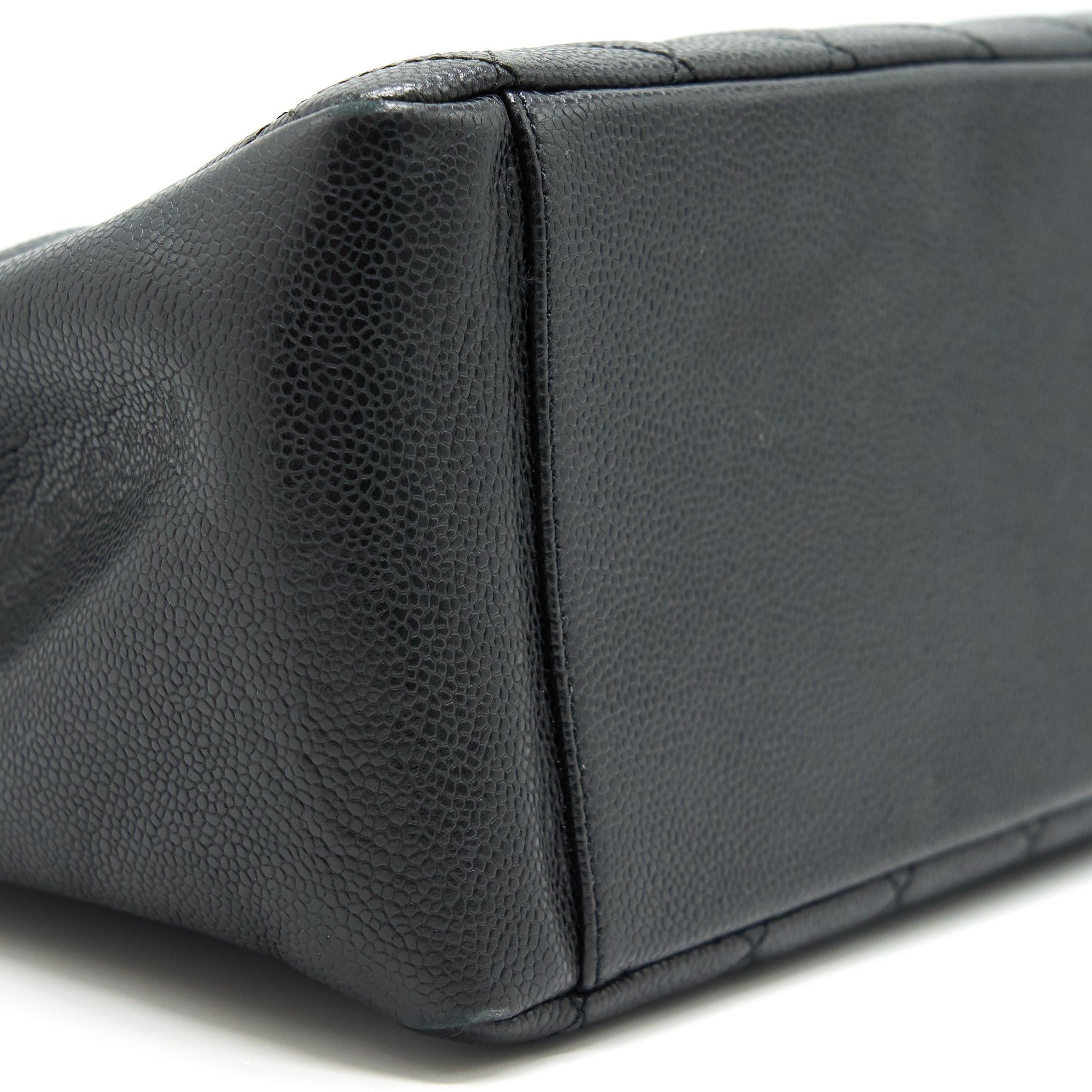 CHANEL CAVIAR GRAND SHOPPING TOTE GST BLACK - Image 3