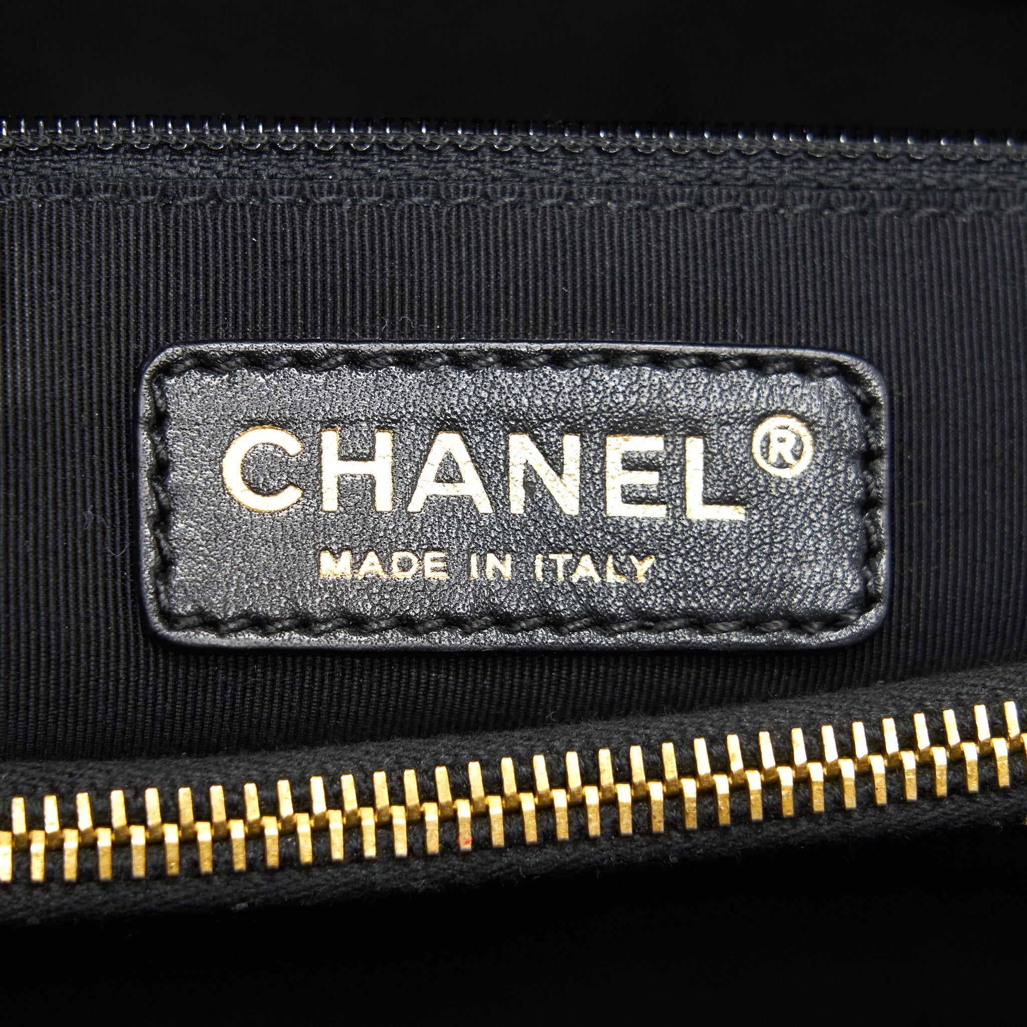 CHANEL CAVIAR GRAND SHOPPING TOTE GST BLACK - Image 9