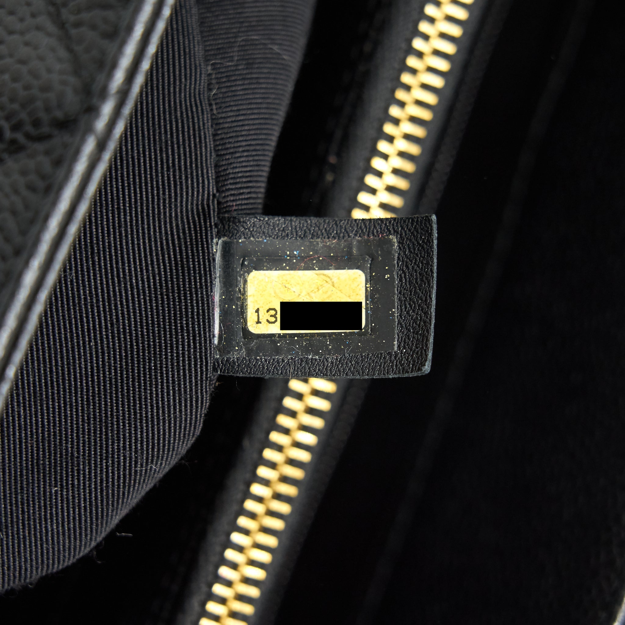 CHANEL CAVIAR GRAND SHOPPING TOTE GST BLACK - Image 10