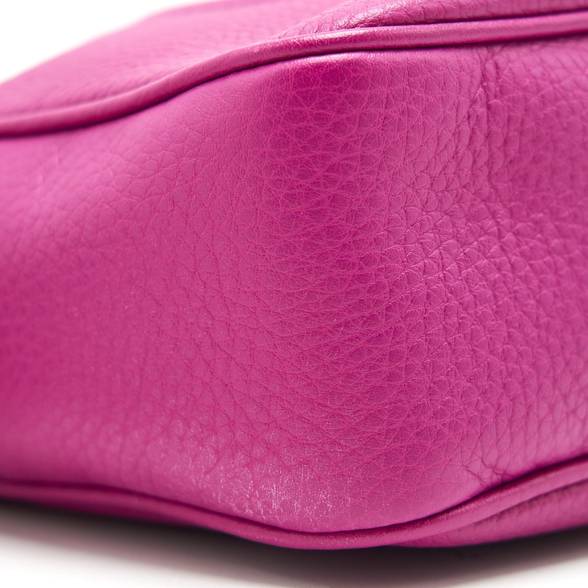 GUCCI SOHO SMALL LEATHER DISCO BAG HOT PINK - Image 6